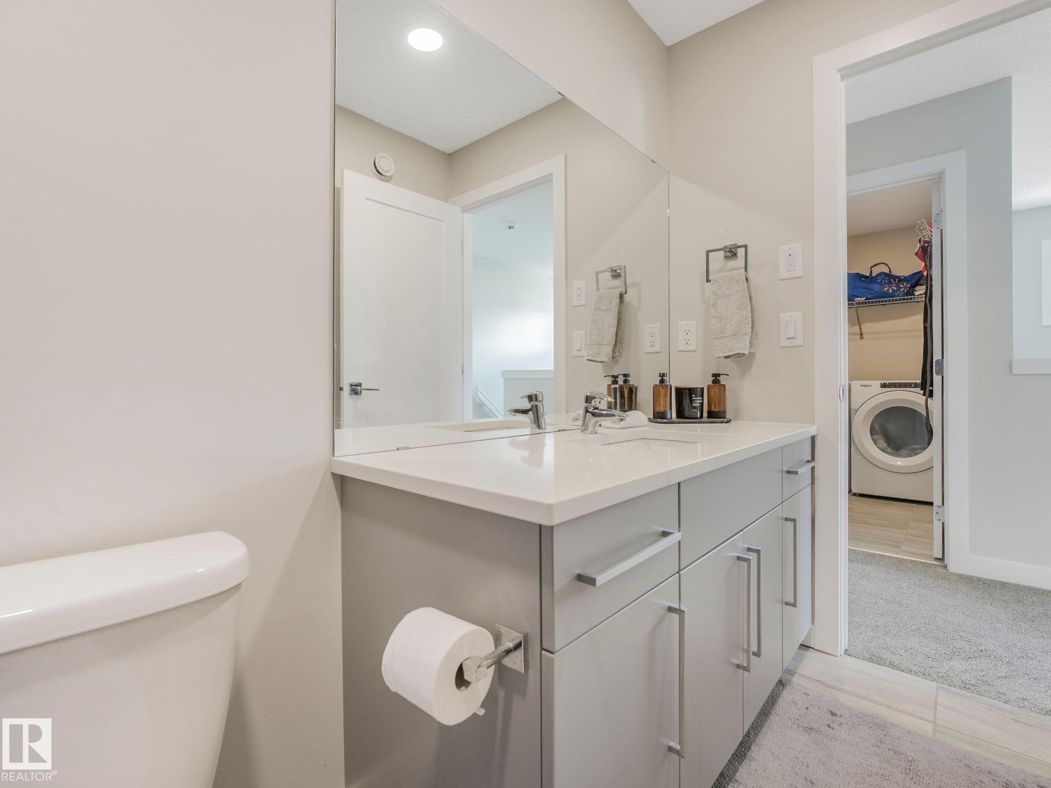 7808 174 Avenue, Edmonton, AB - Indoor Photo Showing Bathroom