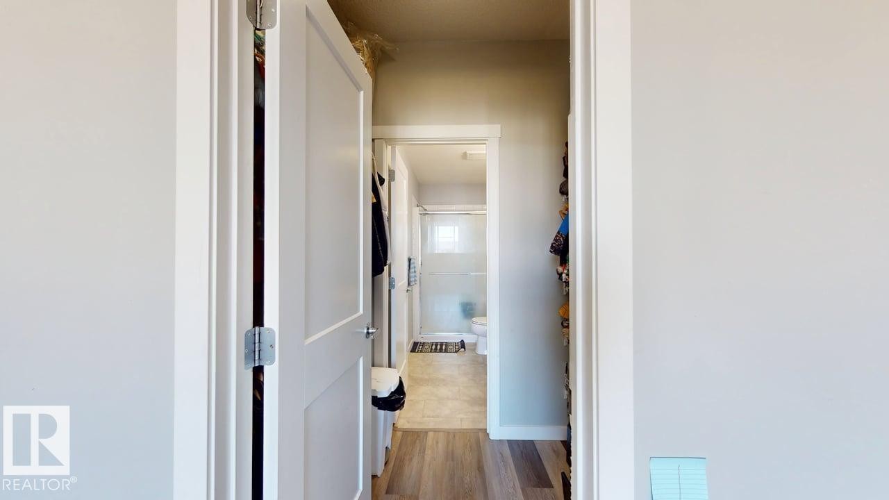426 812 Welsh Dr, Edmonton, AB - Indoor Photo Showing Other Room