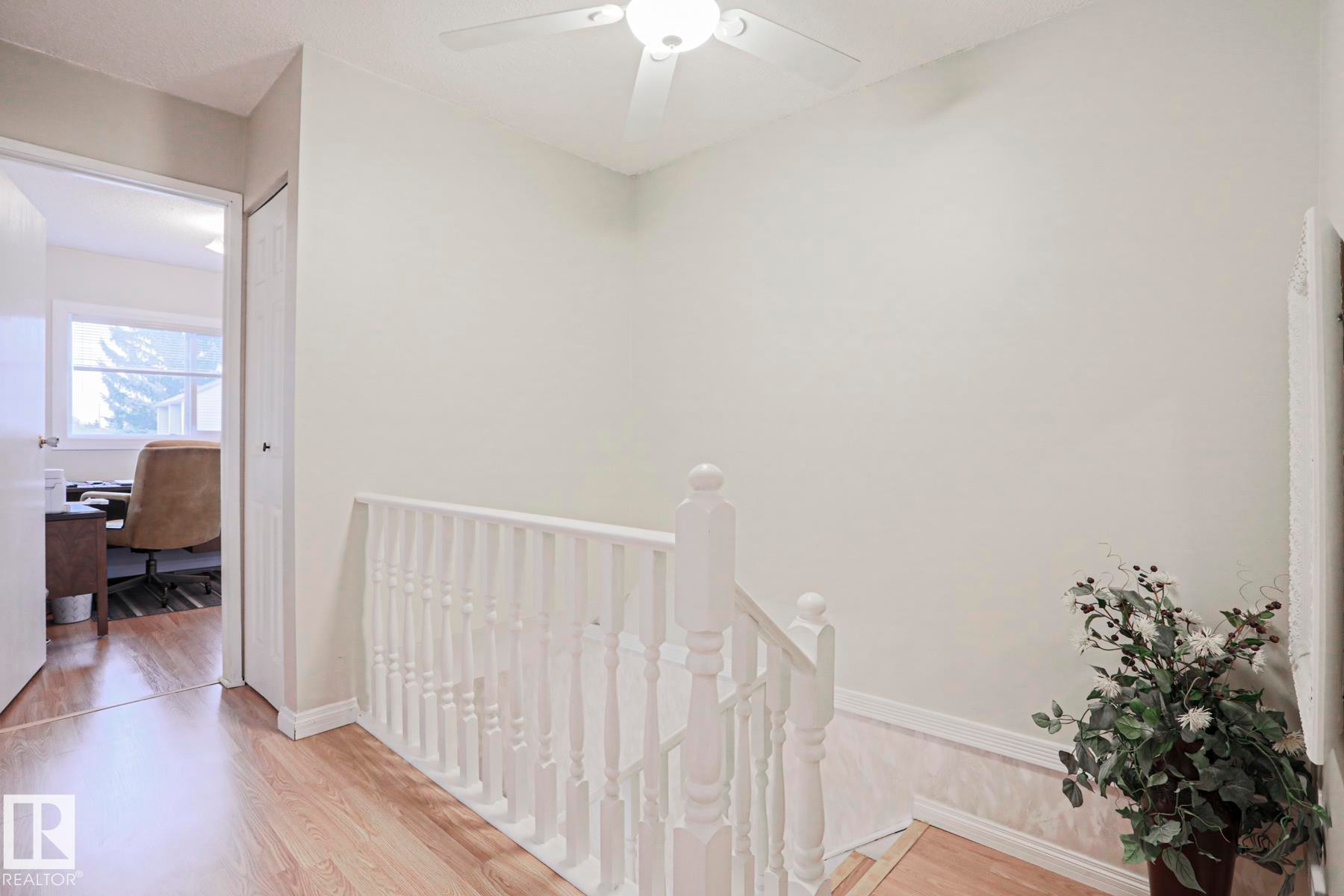 12 2020 105 Street, Edmonton, AB - Indoor