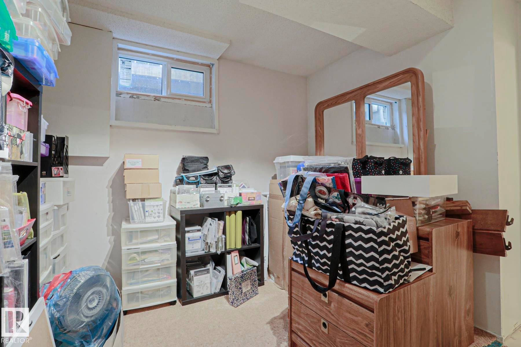 12 2020 105 Street, Edmonton, AB - Indoor
