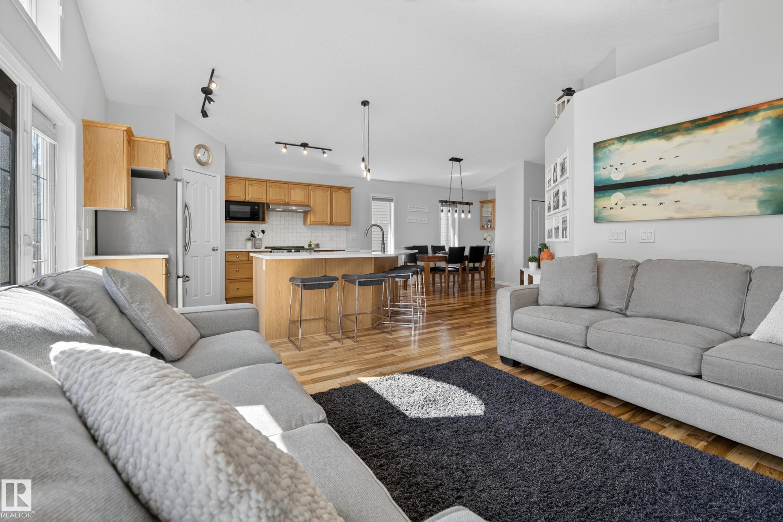 339 Foxboro Drive, Sherwood Park, AB - Indoor Photo Showing Living Room