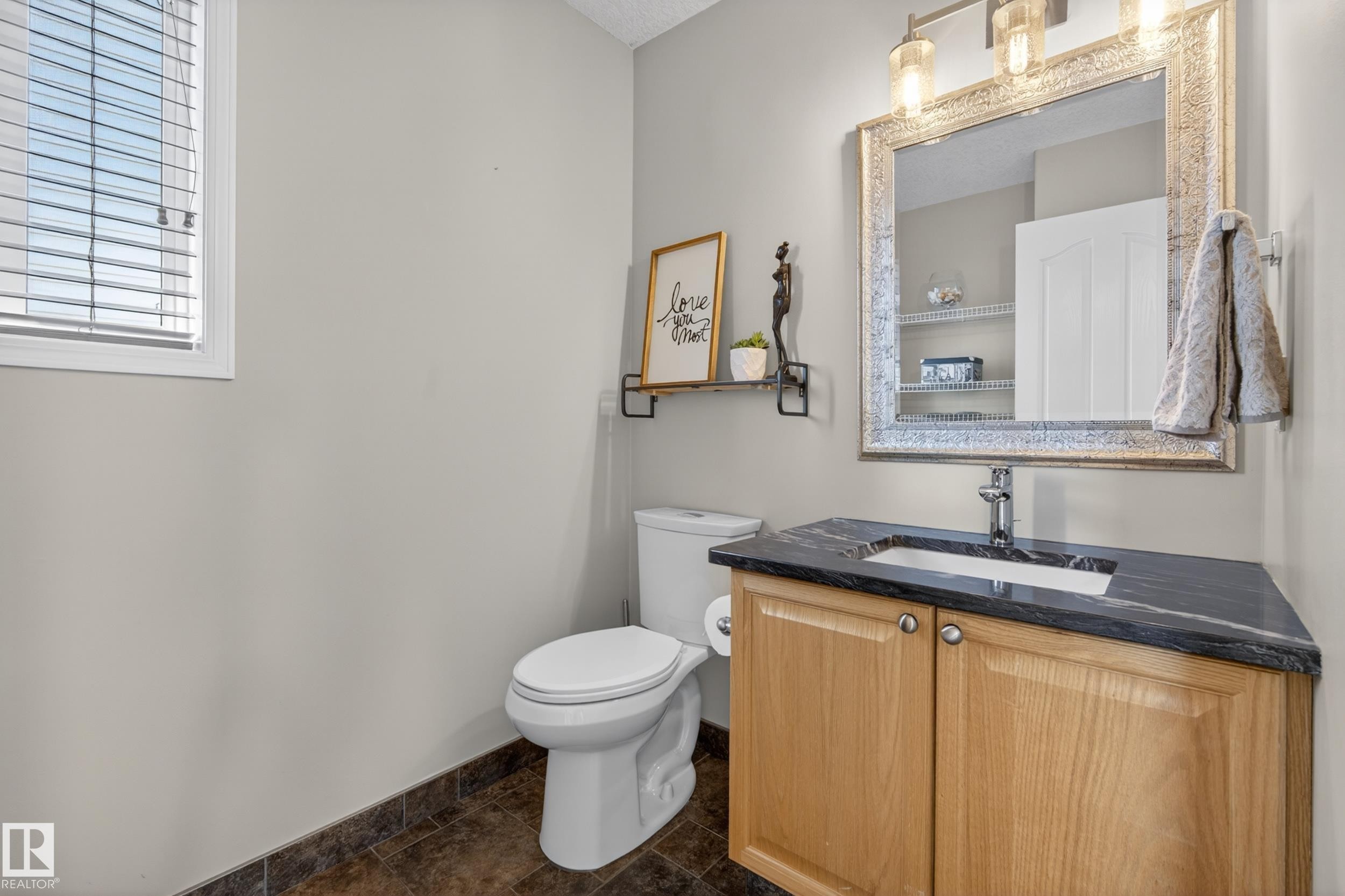 339 Foxboro Drive, Sherwood Park, AB - Indoor Photo Showing Bathroom