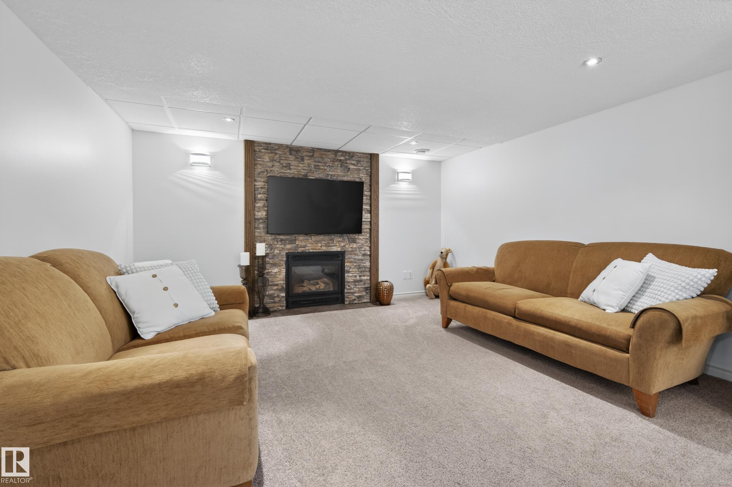 339 Foxboro Drive, Sherwood Park, AB - Indoor With Fireplace