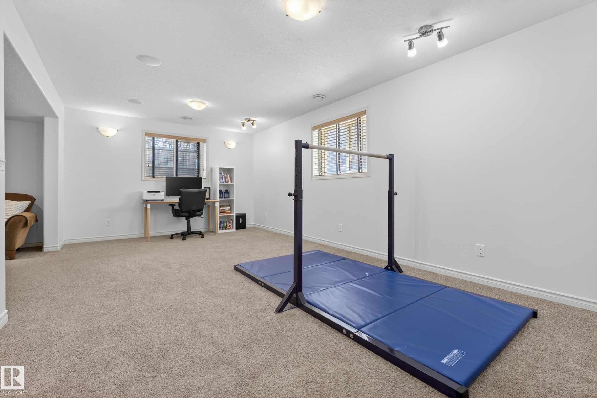 339 Foxboro Drive, Sherwood Park, AB - Indoor