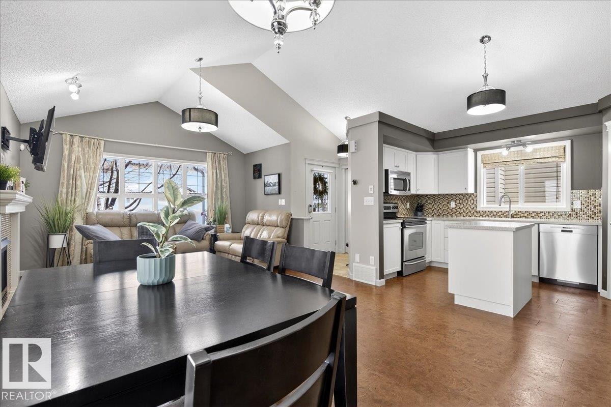 6072 Stanton Drive, Edmonton, AB - Indoor