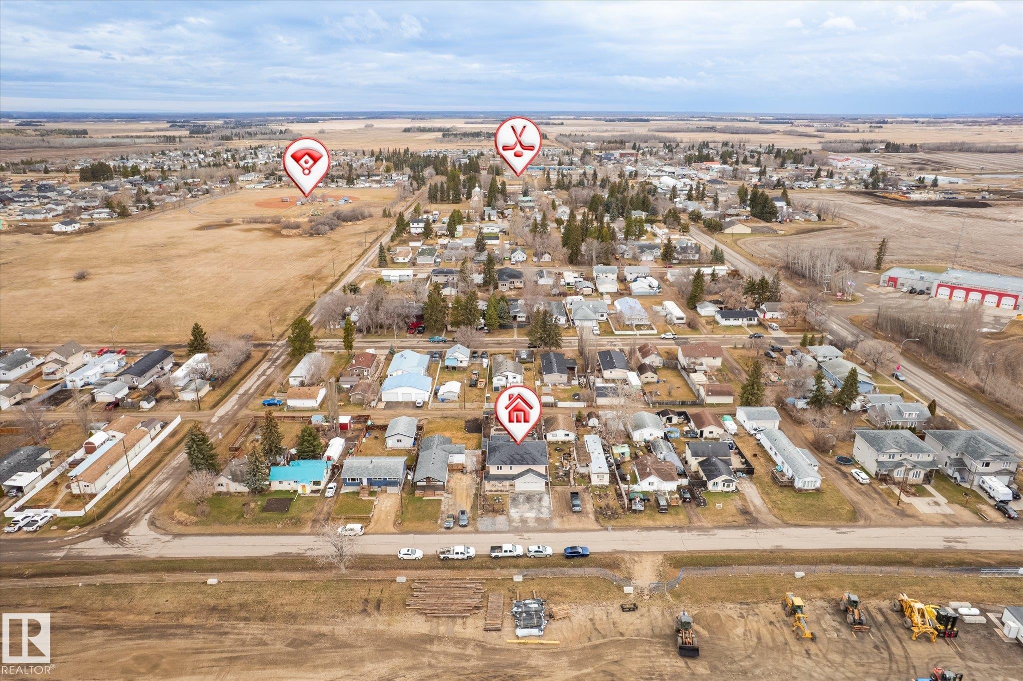 5016 44 Ave, Calmar, AB - Outdoor With View