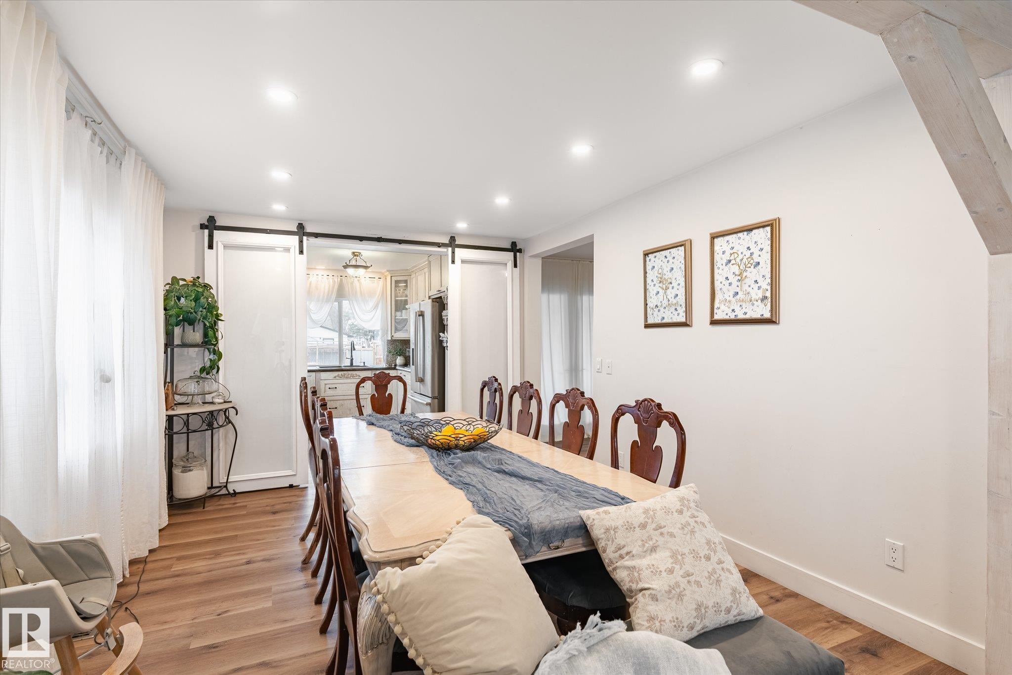 5016 44 Ave, Calmar, AB - Indoor Photo Showing Dining Room