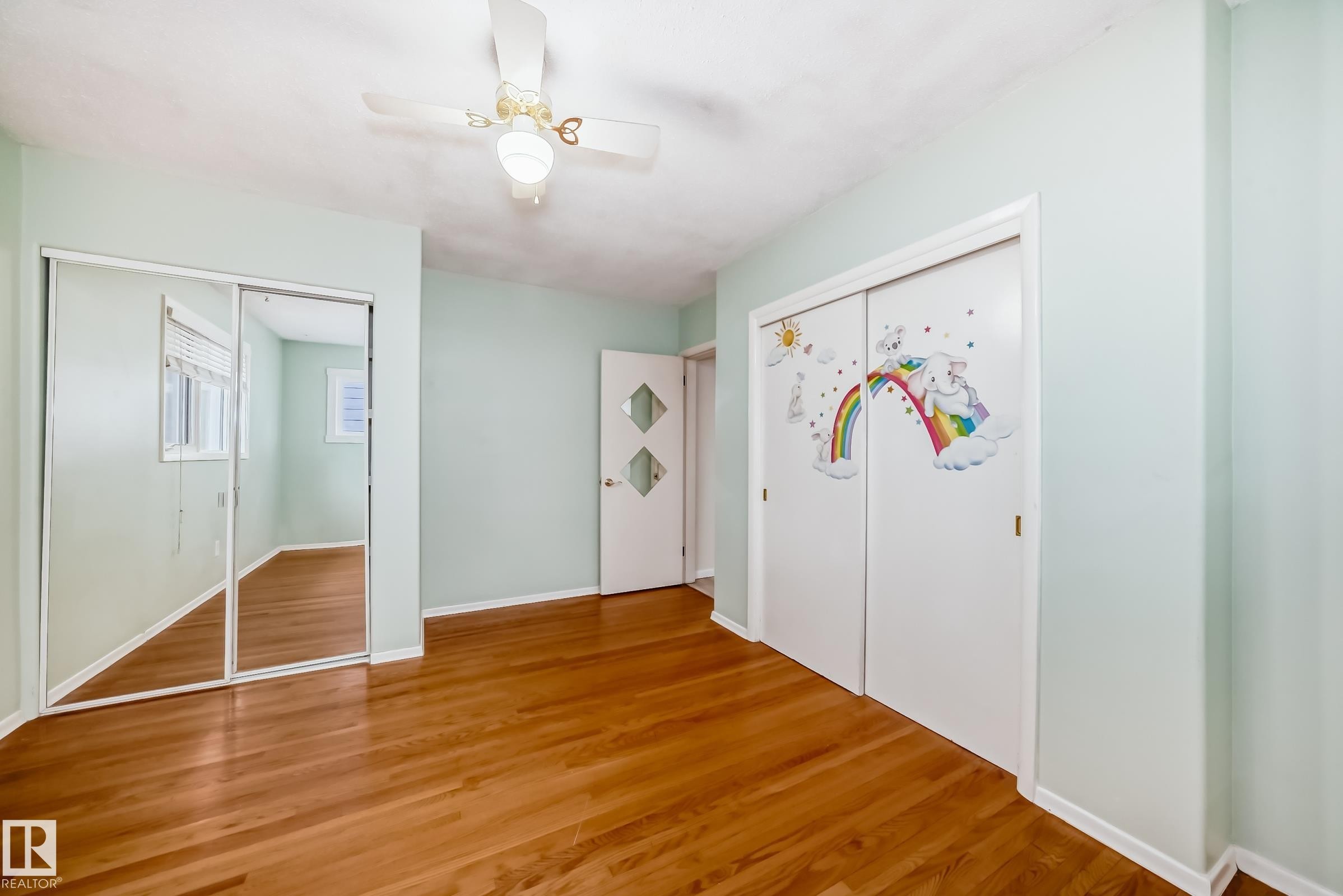 5204 112 Avenue Nw, Edmonton, AB - Indoor Photo Showing Other Room