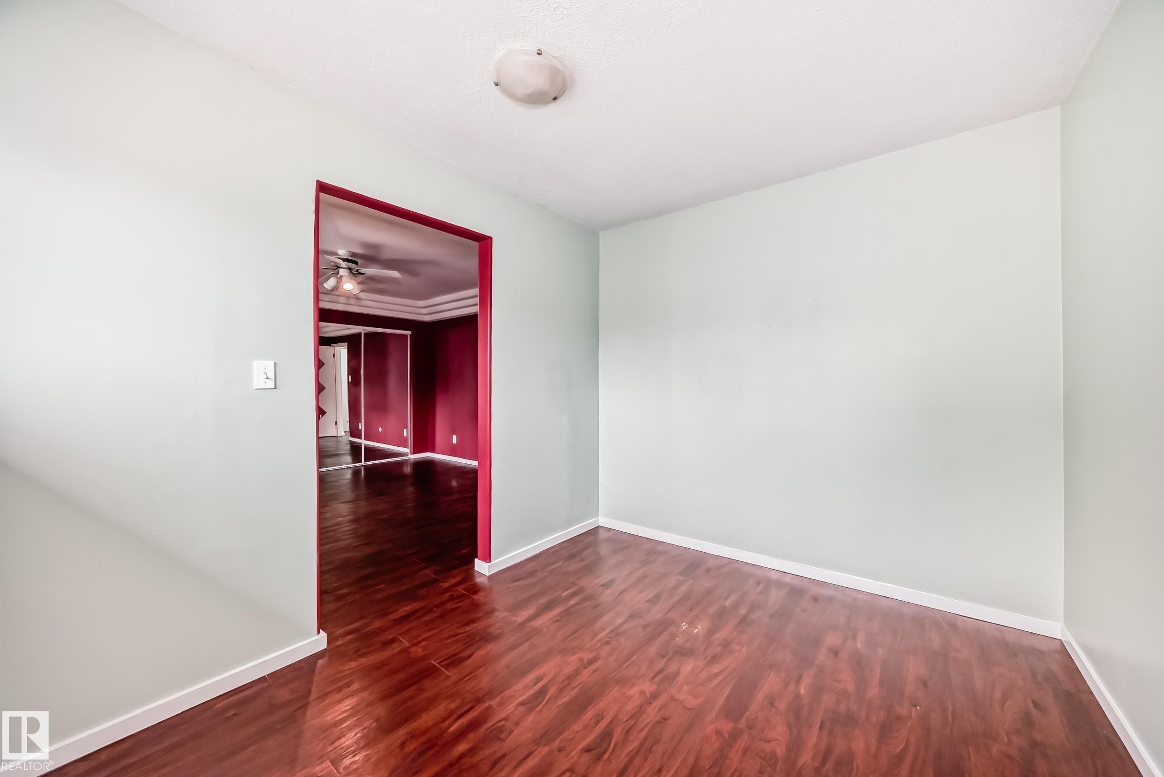 5204 112 Avenue Nw, Edmonton, AB - Indoor Photo Showing Other Room