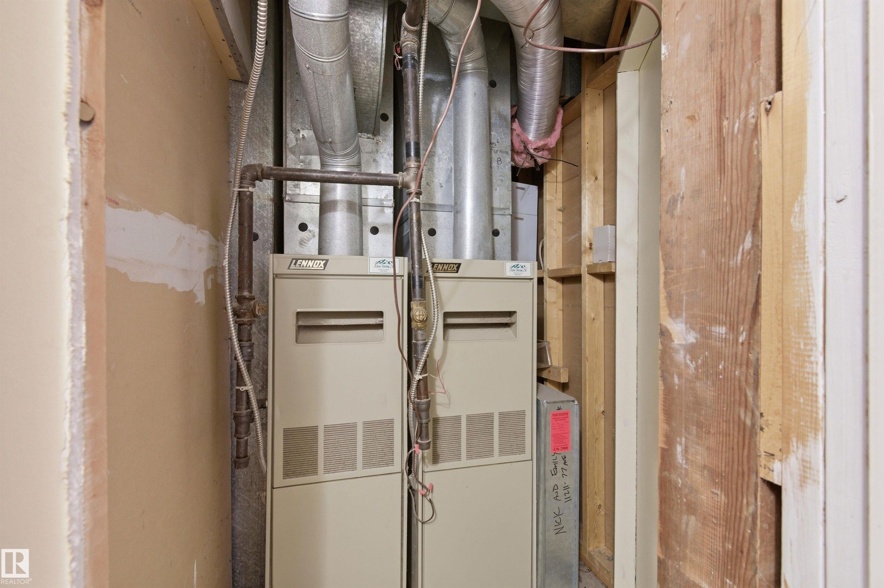 Image quality insufficient for description - 11211 77 Avenue, Edmonton, AB - Indoor Photo Showing Basement