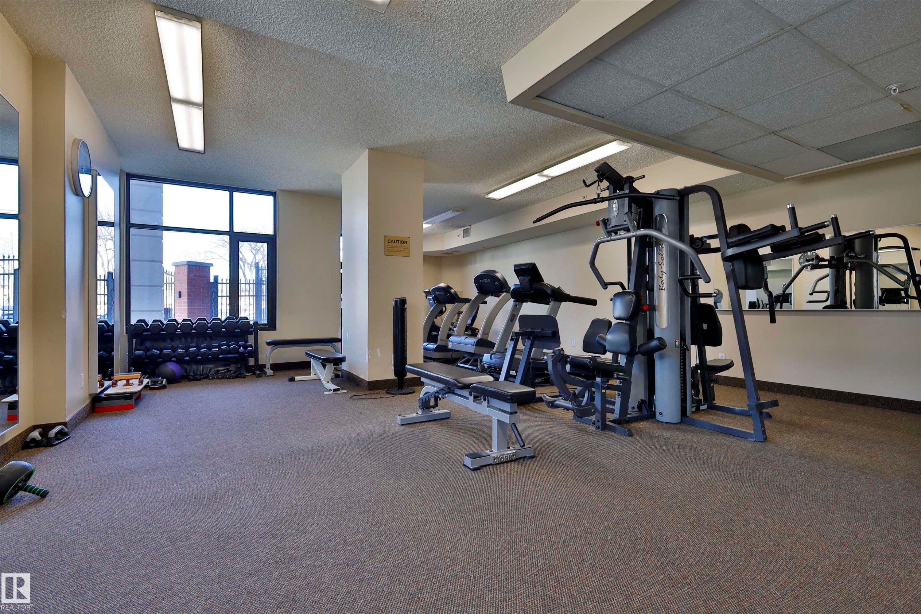 906 9020 Jasper Avenue, Edmonton, AB - Indoor Photo Showing Gym Room