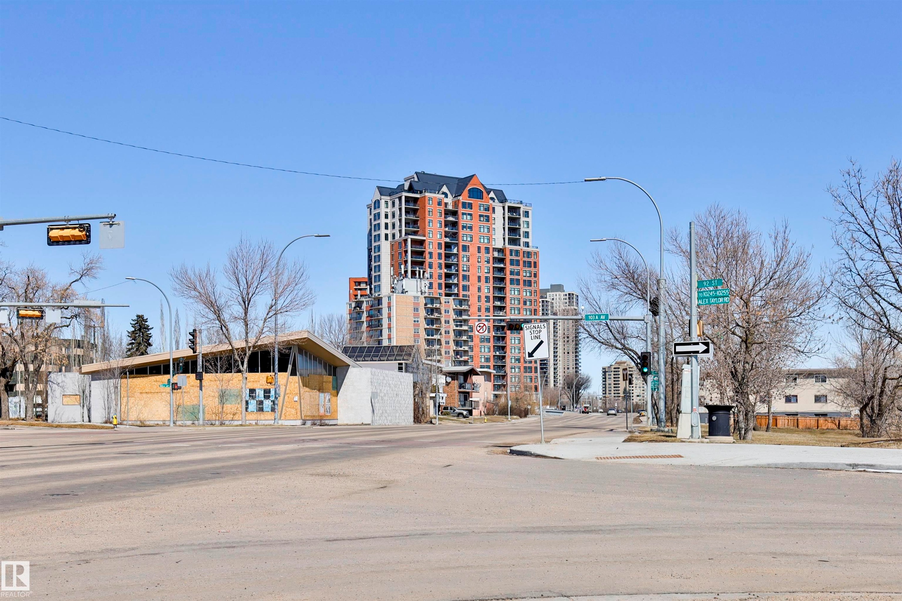 906 9020 Jasper Avenue, Edmonton, AB - Outdoor