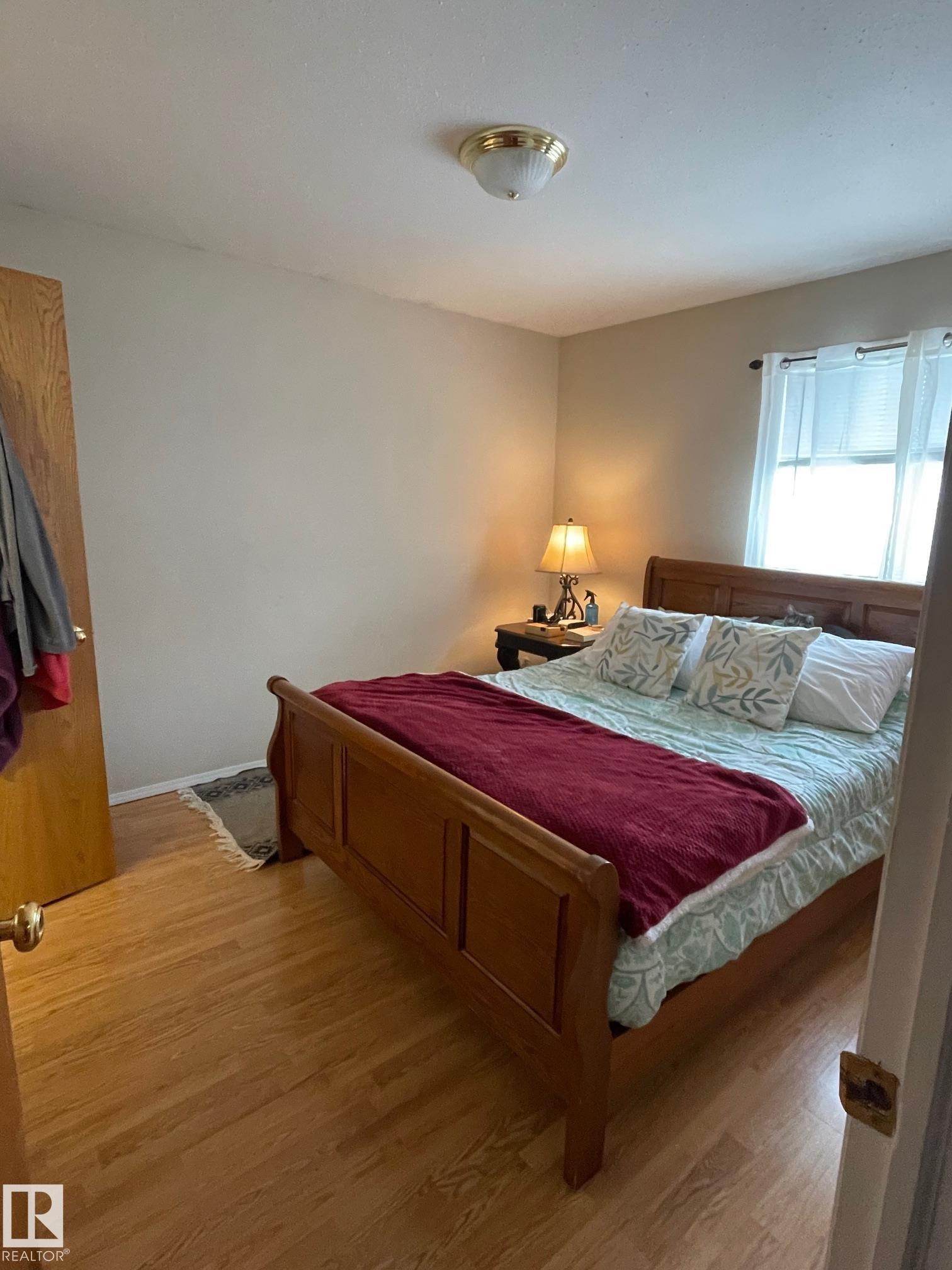 12005 95A Street, Edmonton, AB - Indoor Photo Showing Bedroom
