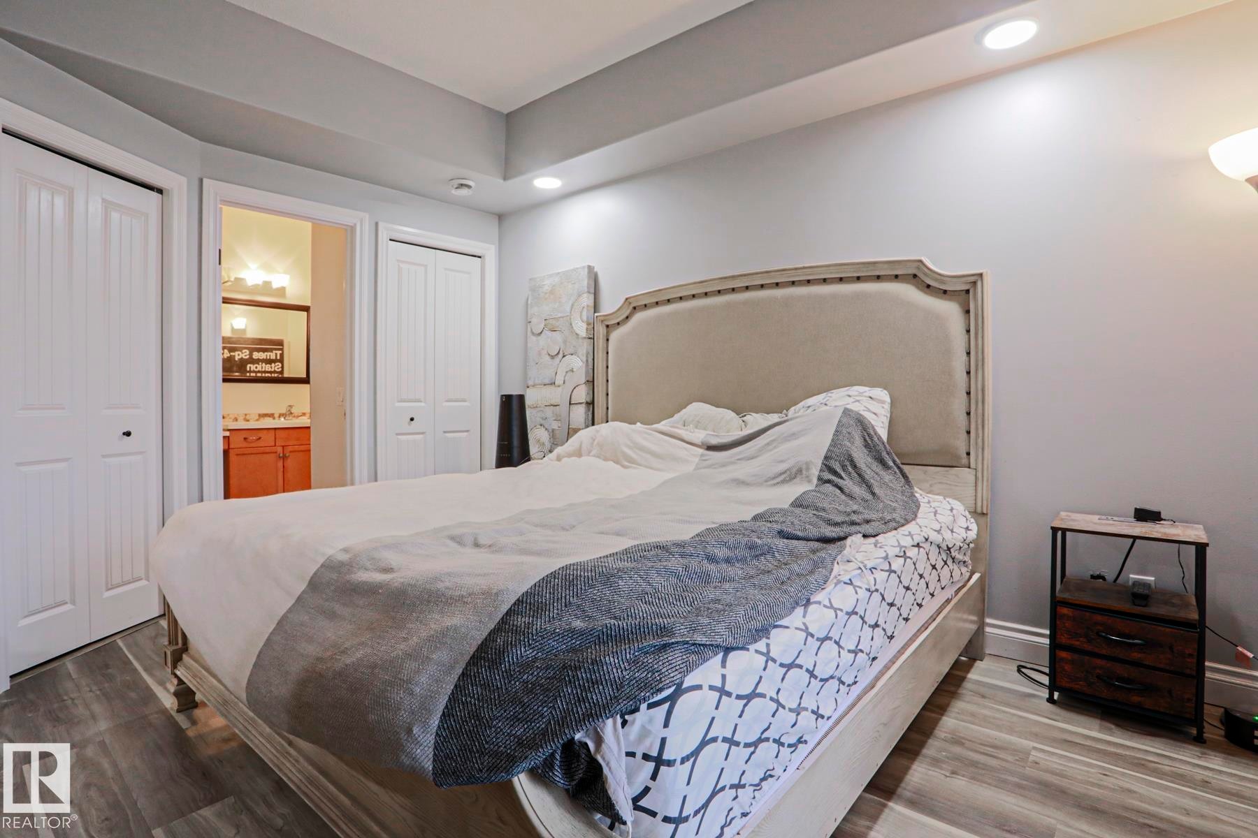 18 2565 Hanna Crescent, Edmonton, AB - Indoor Photo Showing Bedroom