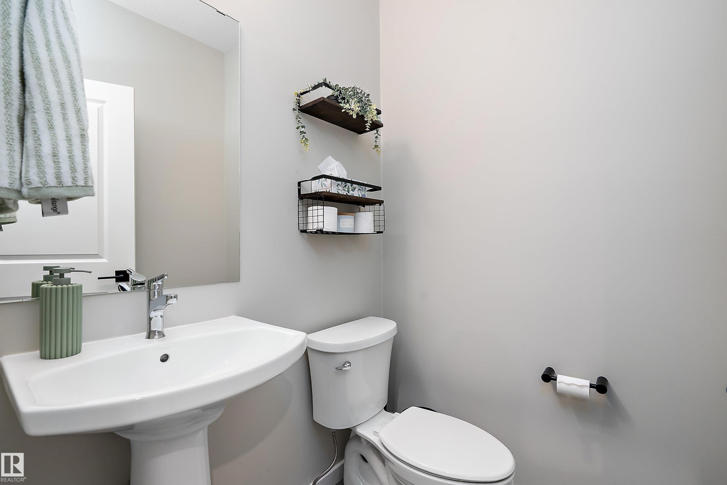 46 Chelles Wynd, St. Albert, AB - Indoor Photo Showing Bathroom