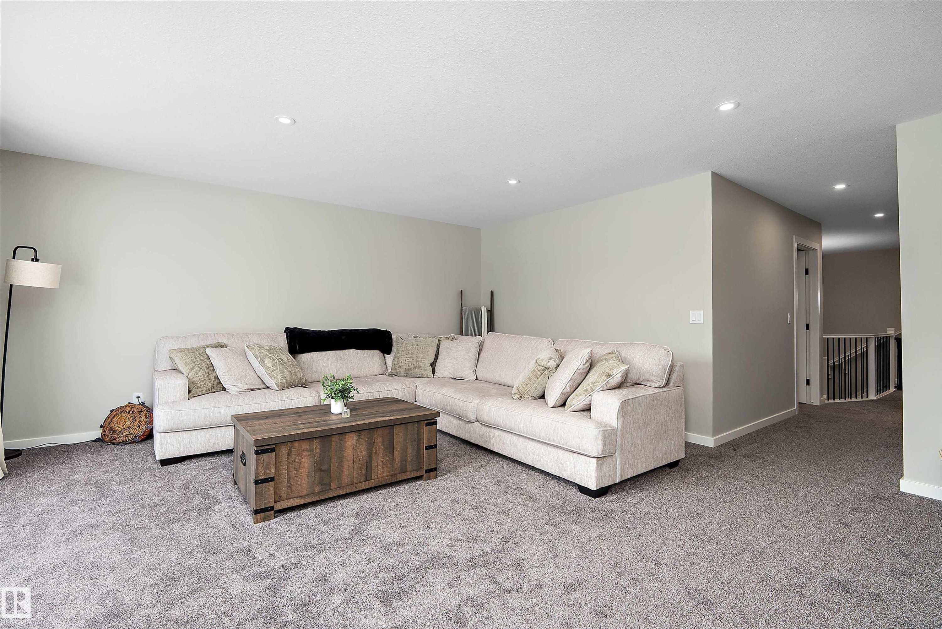 46 Chelles Wynd, St. Albert, AB - Indoor Photo Showing Living Room