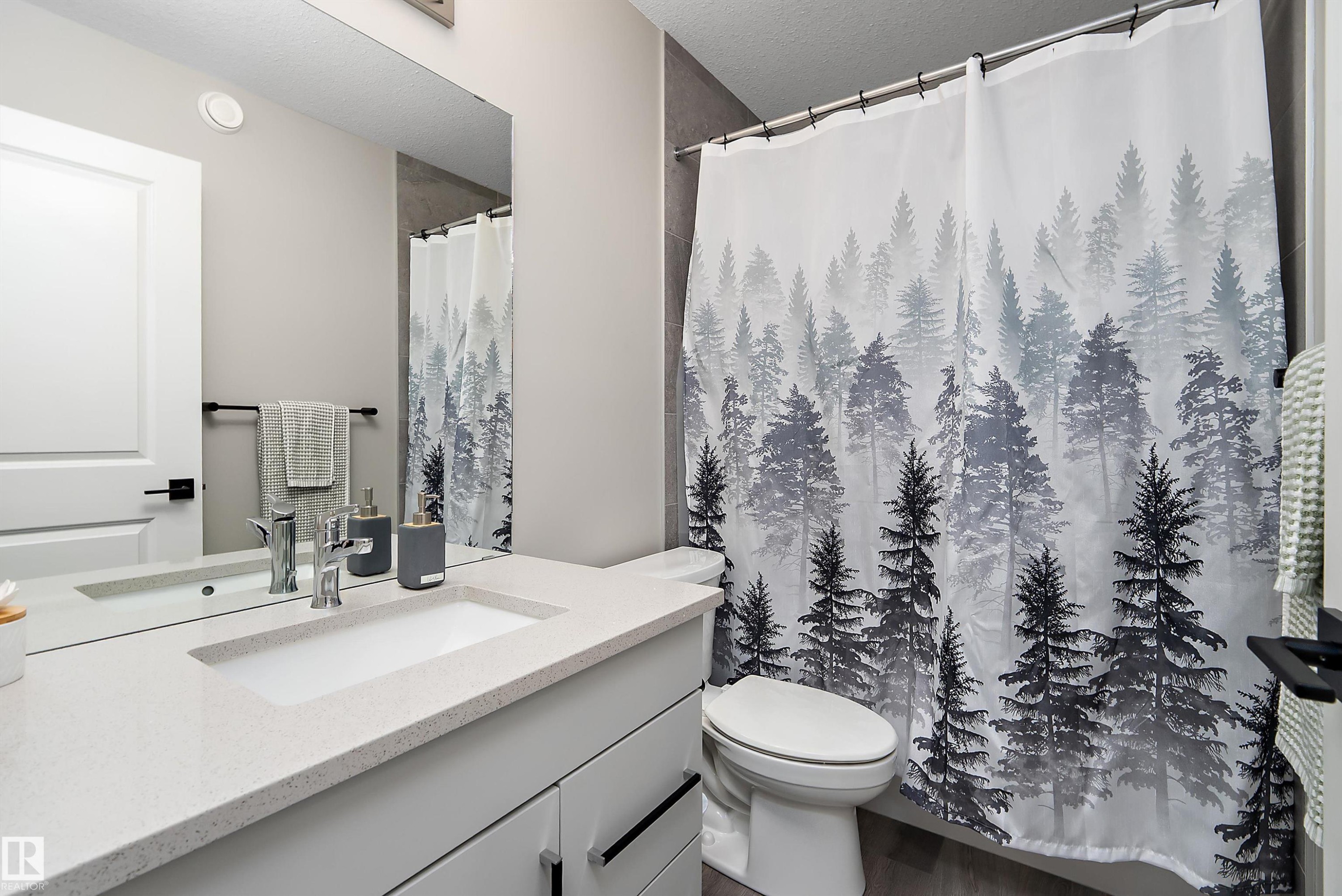 46 Chelles Wynd, St. Albert, AB - Indoor Photo Showing Bathroom