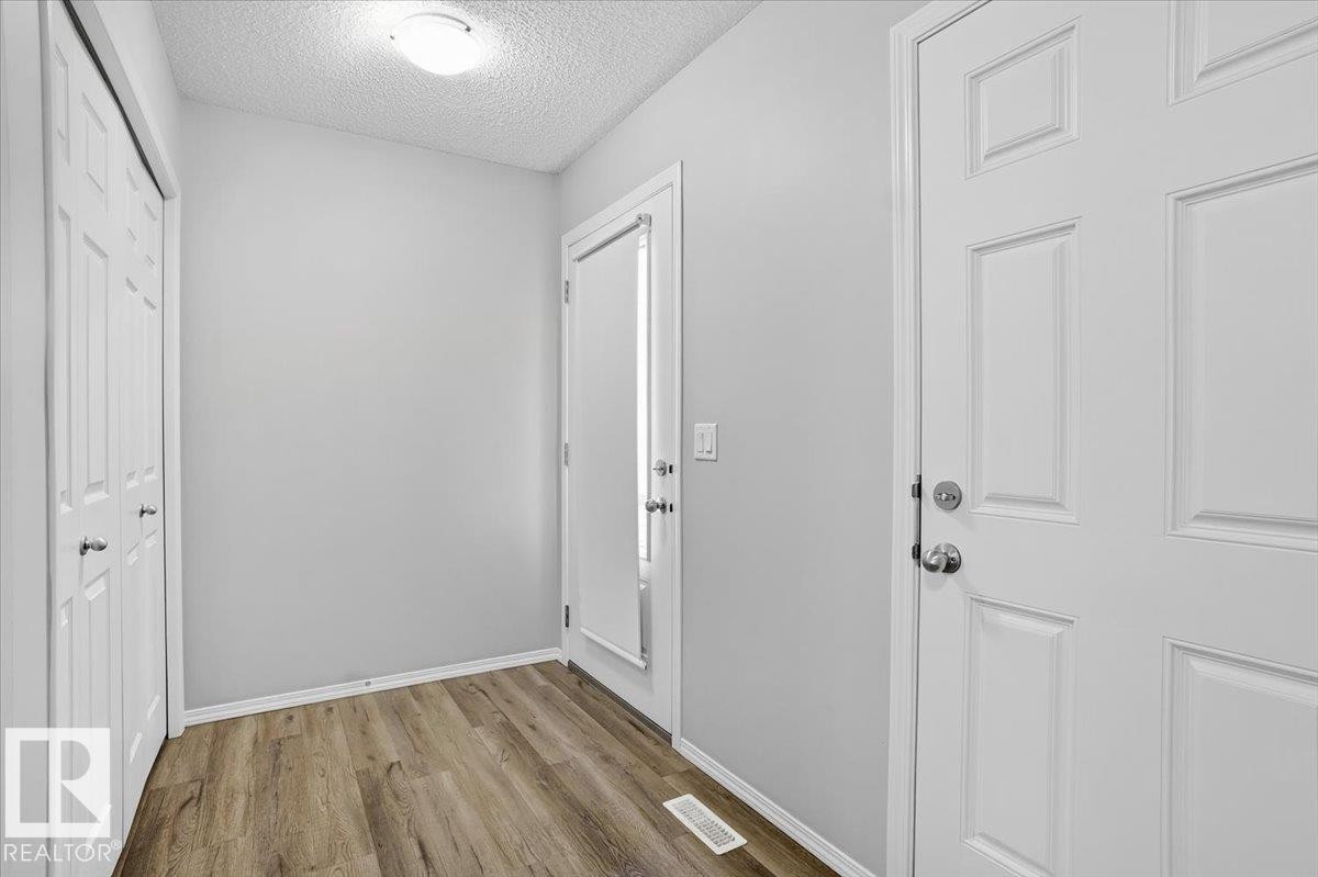 9046 Cooper Link, Edmonton, AB - Indoor Photo Showing Other Room