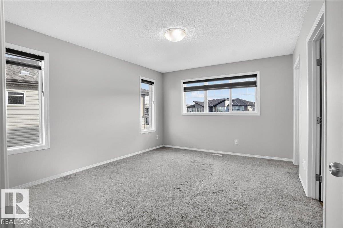 9046 Cooper Link, Edmonton, AB - Indoor Photo Showing Other Room