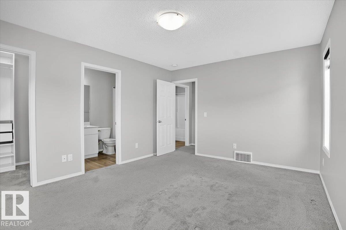 9046 Cooper Link, Edmonton, AB - Indoor Photo Showing Other Room