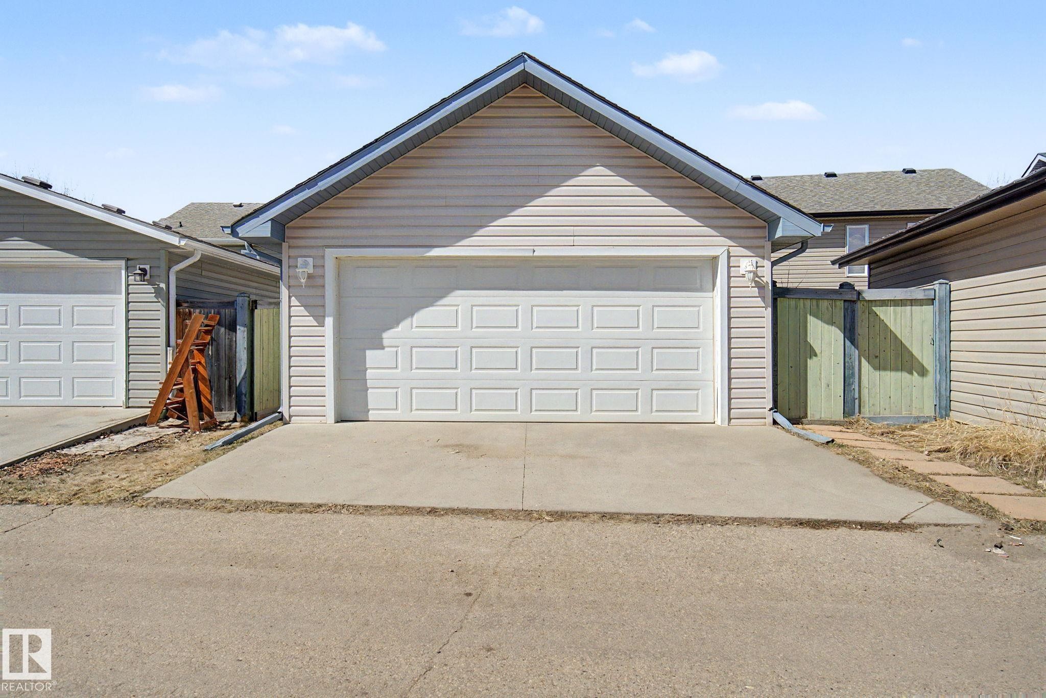 9111 213 Street, Edmonton, AB - Outdoor With Exterior