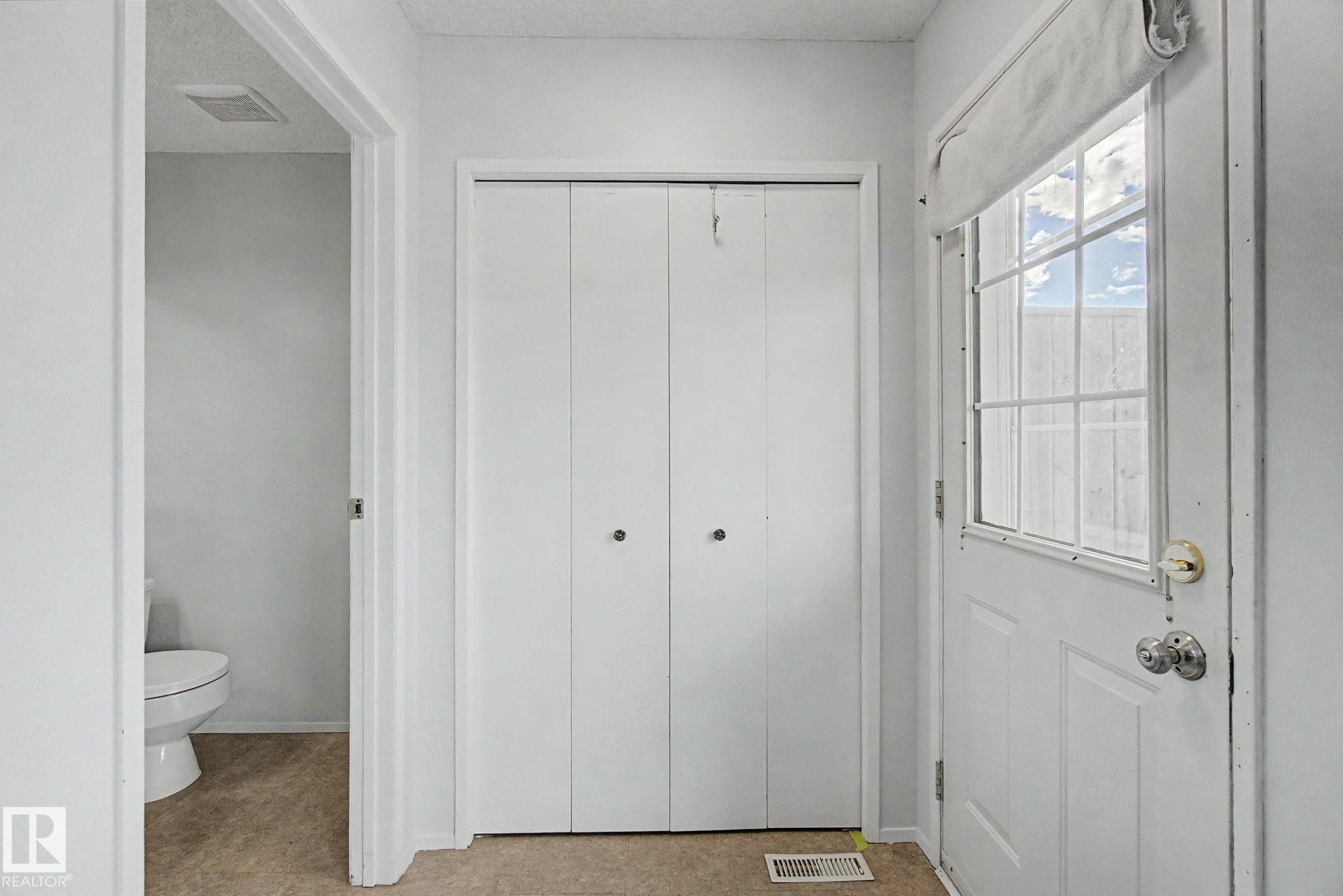 141 5 Aberdeen Way, Stony Plain, AB - Indoor