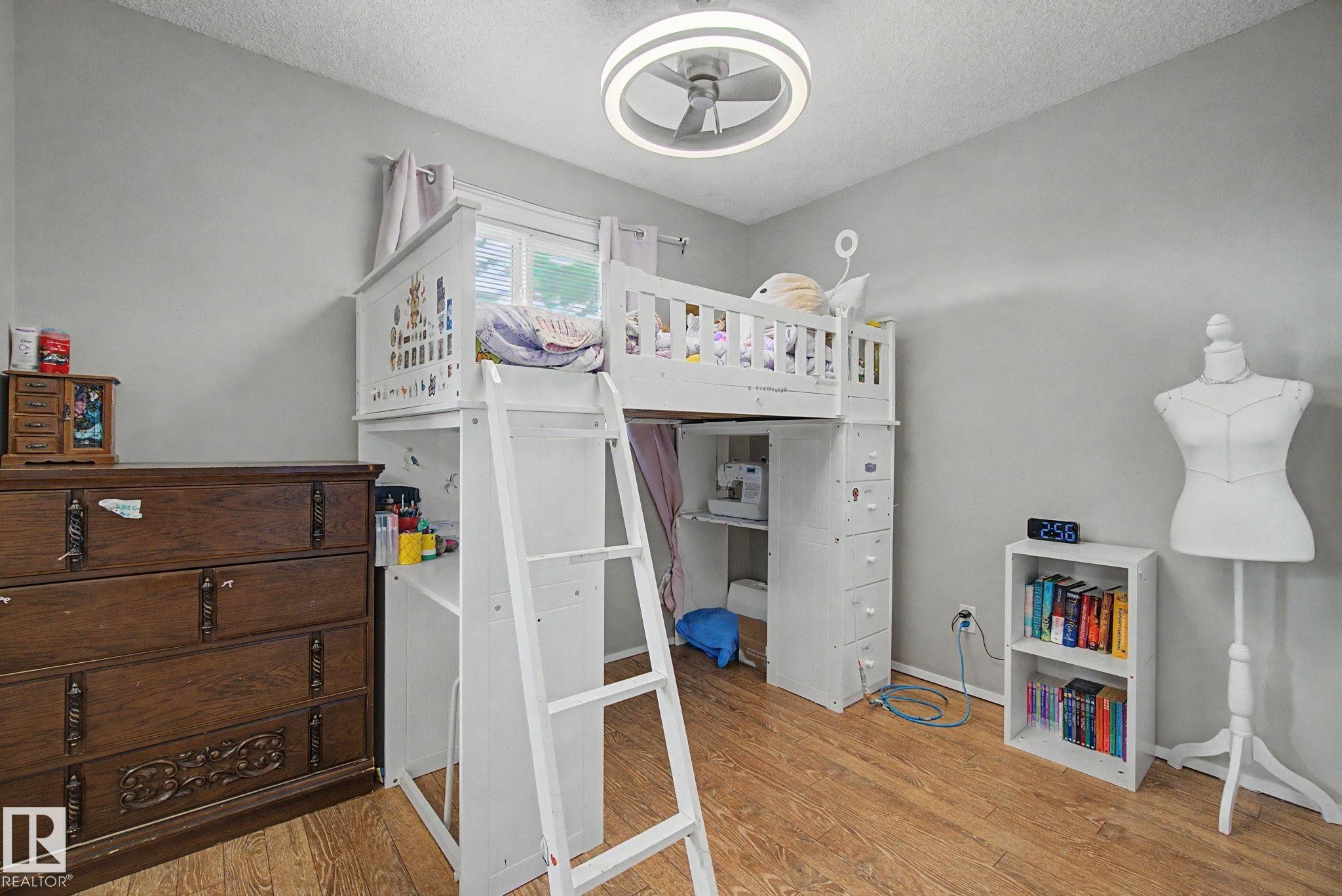 141 5 Aberdeen Way, Stony Plain, AB - Indoor