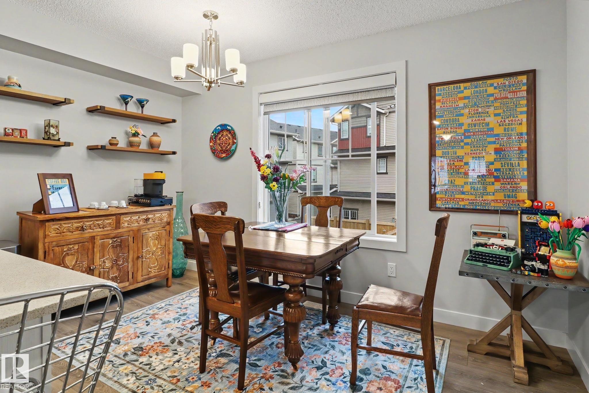 24 165 Cy Becker Blvd, Edmonton, AB - Indoor Photo Showing Dining Room