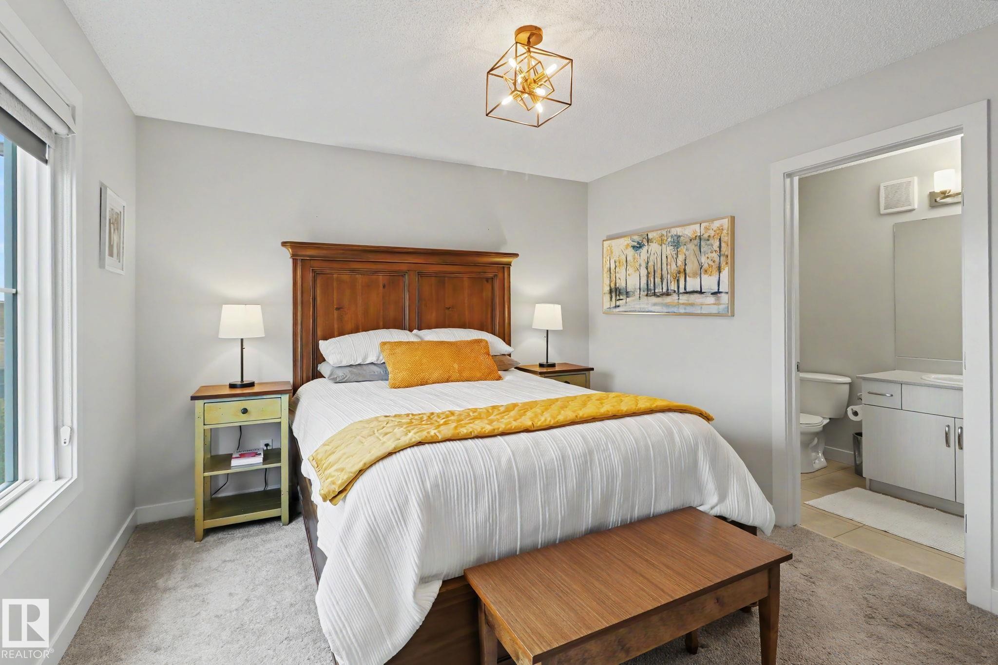 24 165 Cy Becker Blvd, Edmonton, AB - Indoor Photo Showing Bedroom