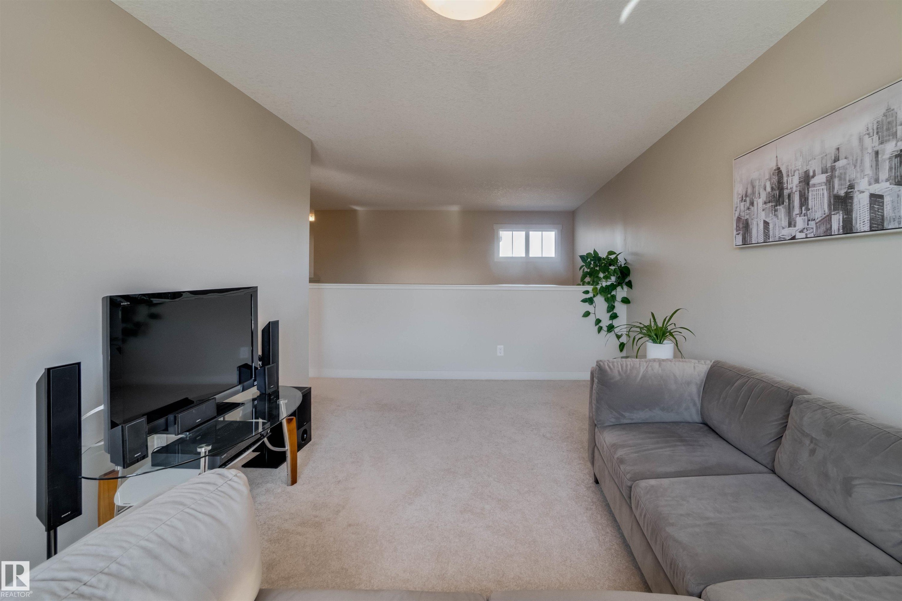 3843 Agar Green, Edmonton, AB - Indoor Photo Showing Other Room