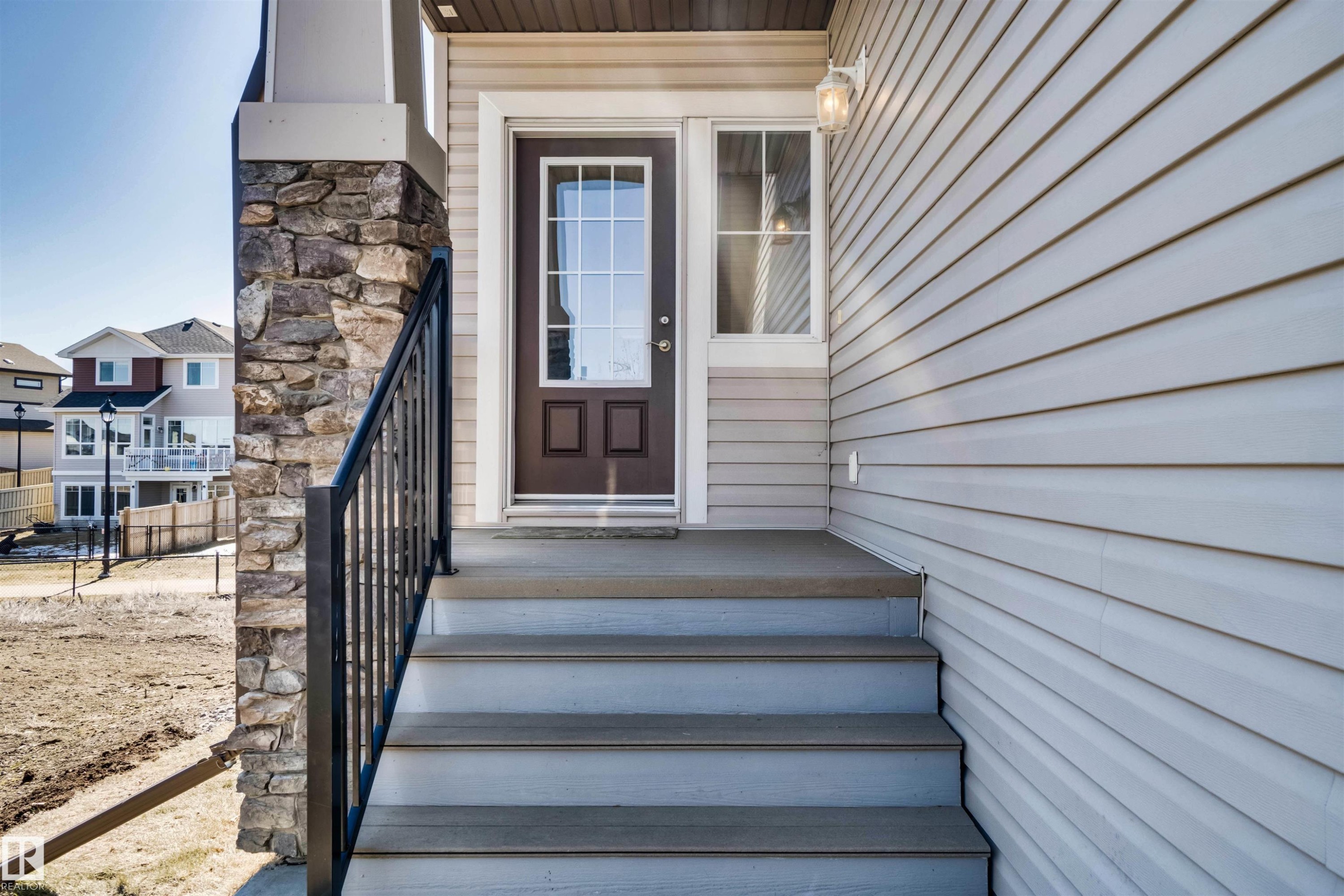 3843 Agar Green, Edmonton, AB - Outdoor