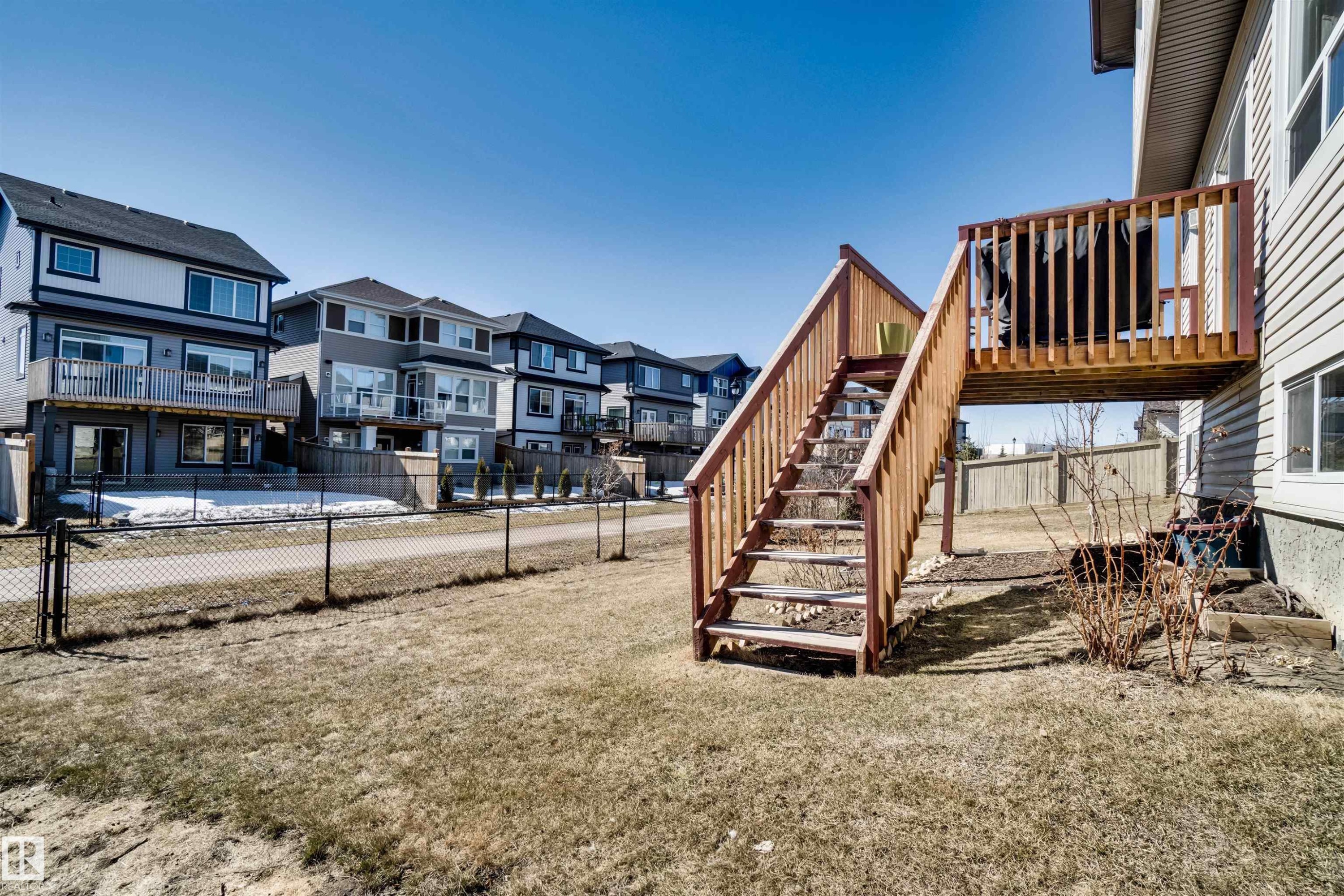 3843 Agar Green, Edmonton, AB - Outdoor