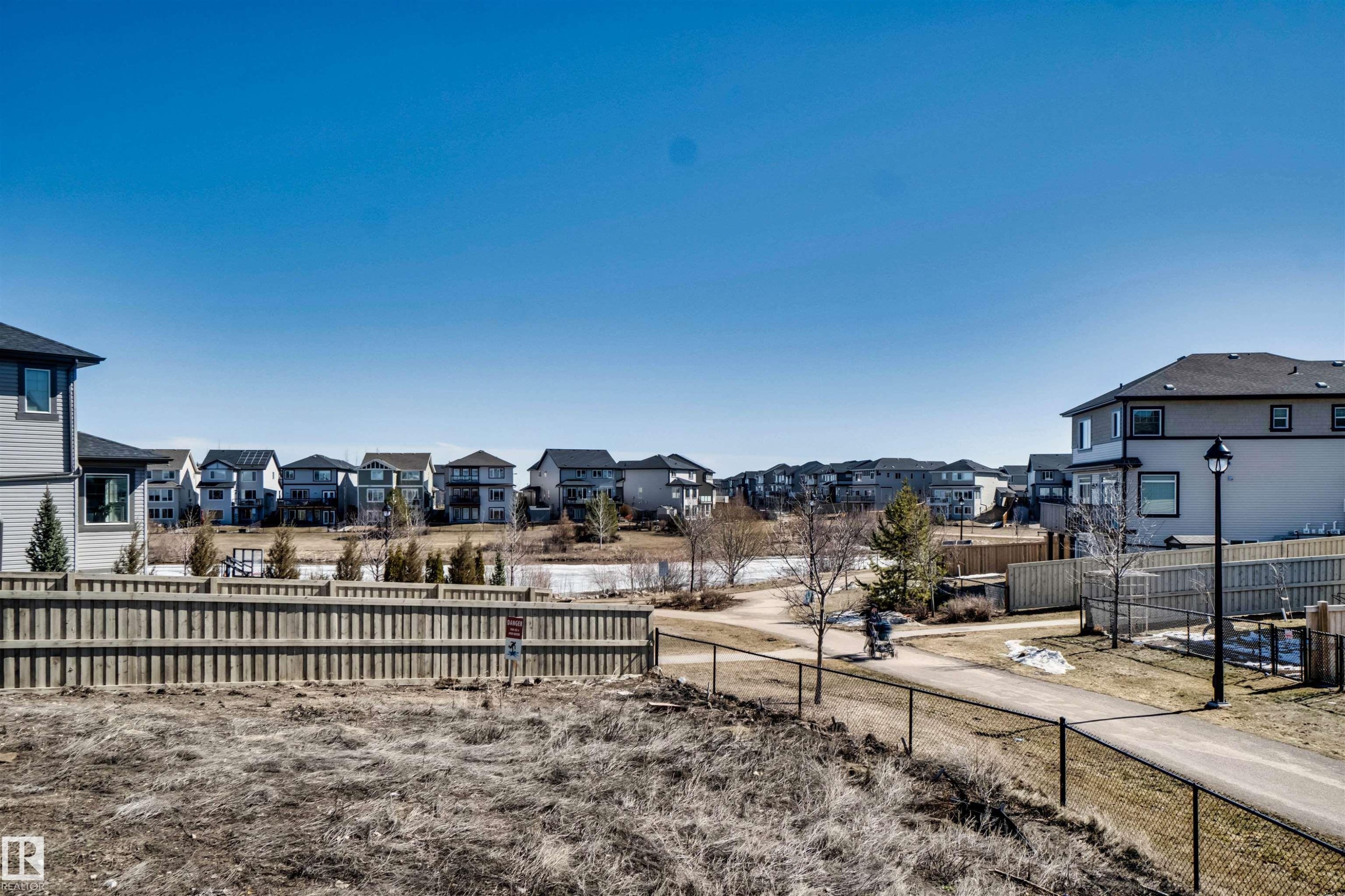 3843 Agar Green, Edmonton, AB - Outdoor