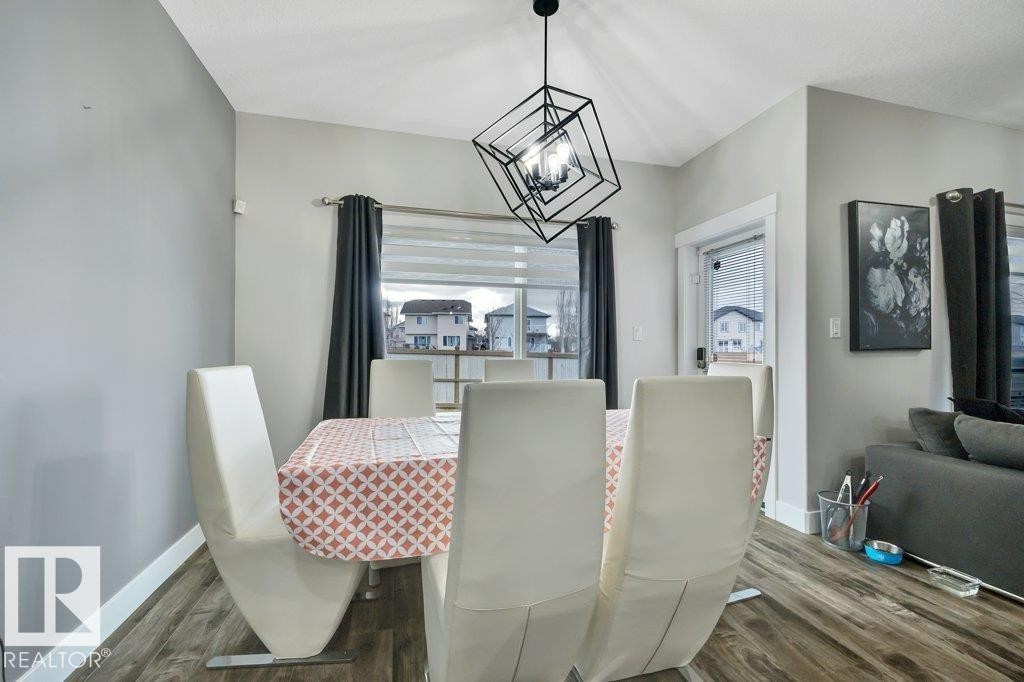 100 Aston Bend, Leduc, AB - Indoor Photo Showing Dining Room