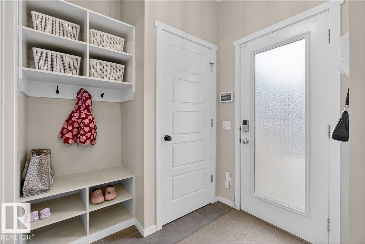 2530 Orchards Way, Edmonton, AB - Indoor Photo Showing Other Room