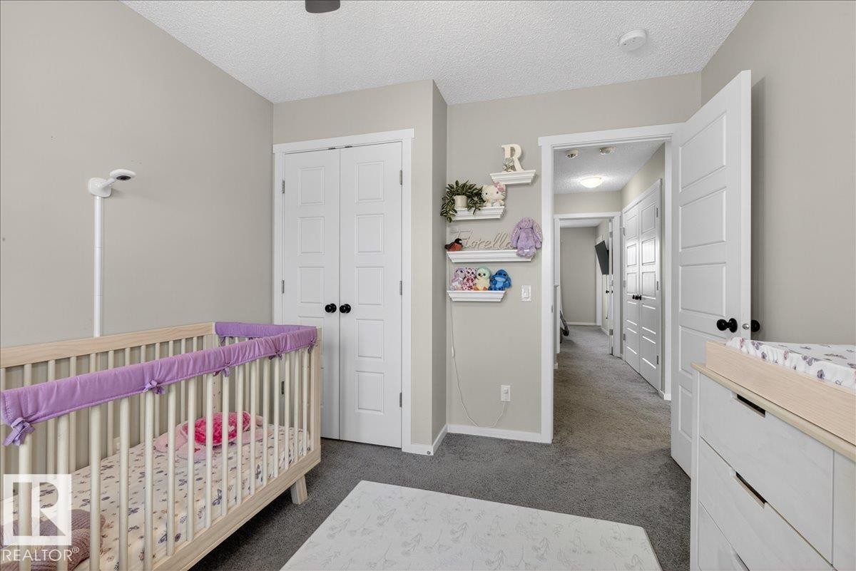 2530 Orchards Way, Edmonton, AB - Indoor Photo Showing Bedroom