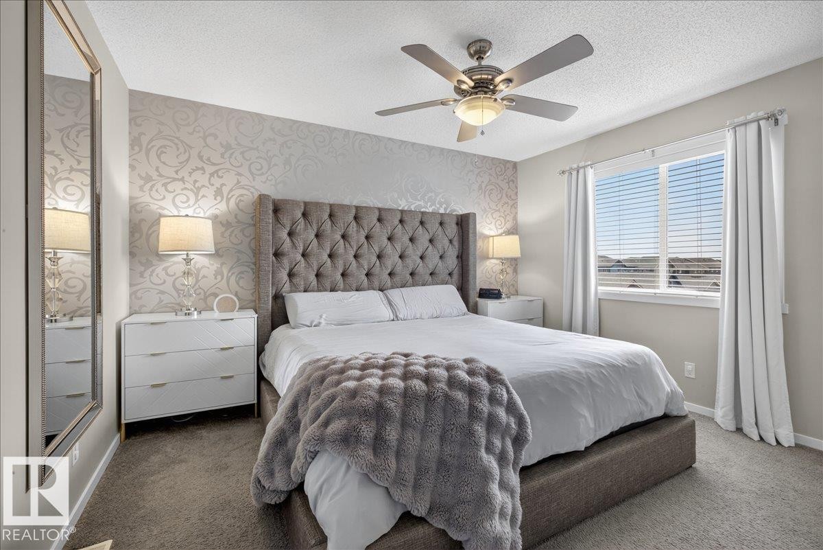 2530 Orchards Way, Edmonton, AB - Indoor Photo Showing Bedroom