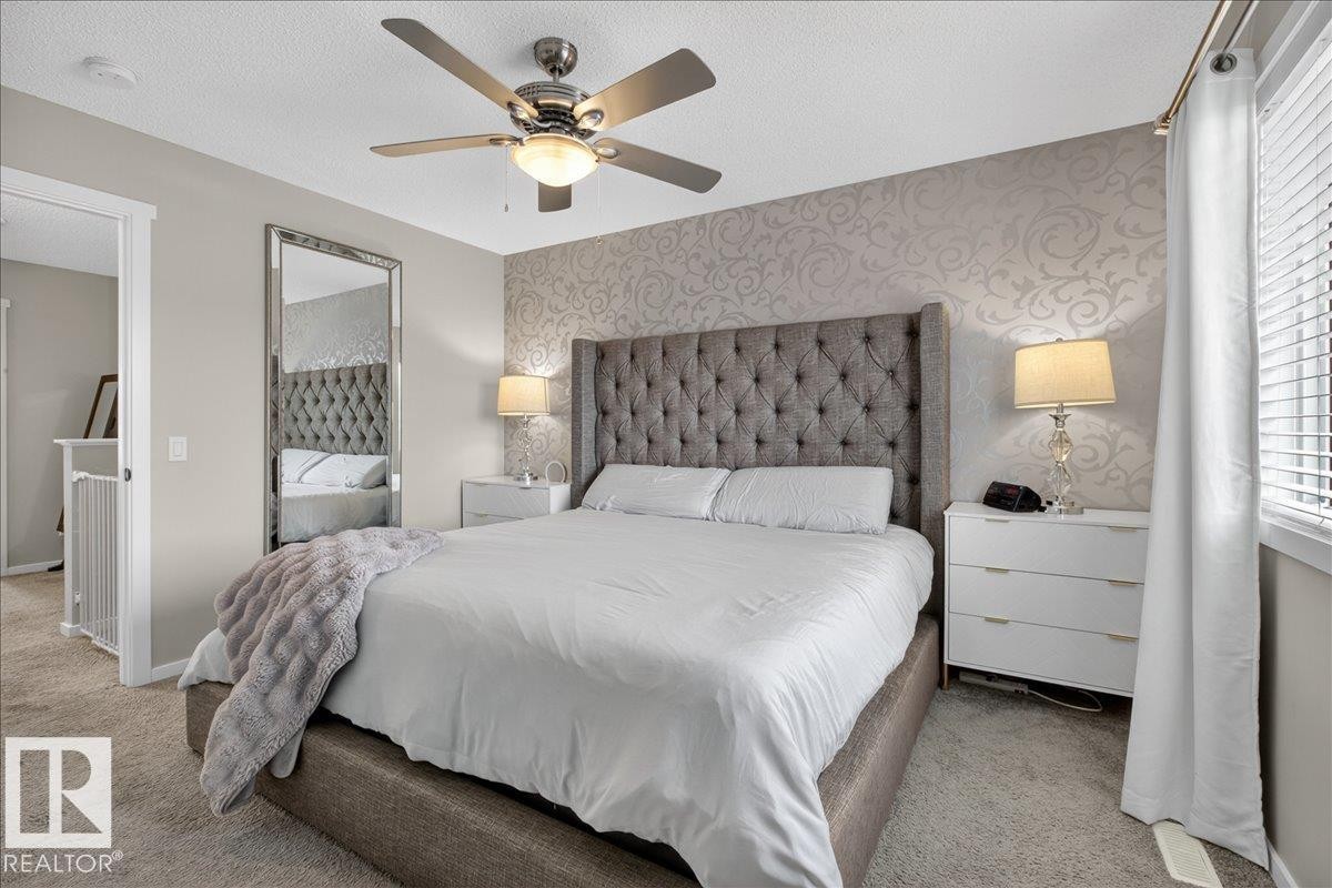 2530 Orchards Way, Edmonton, AB - Indoor Photo Showing Bedroom