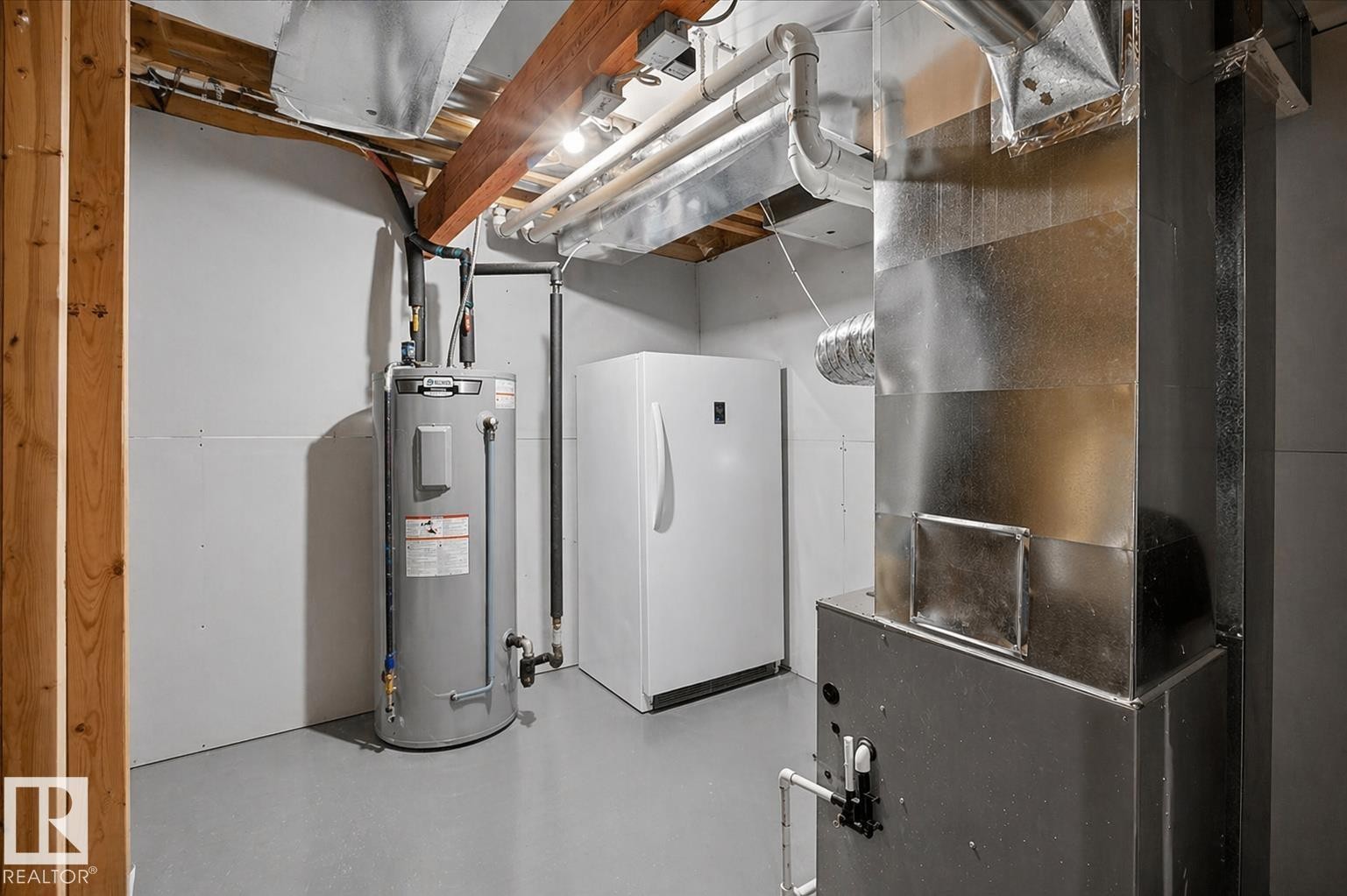 2530 Orchards Way, Edmonton, AB - Indoor Photo Showing Basement