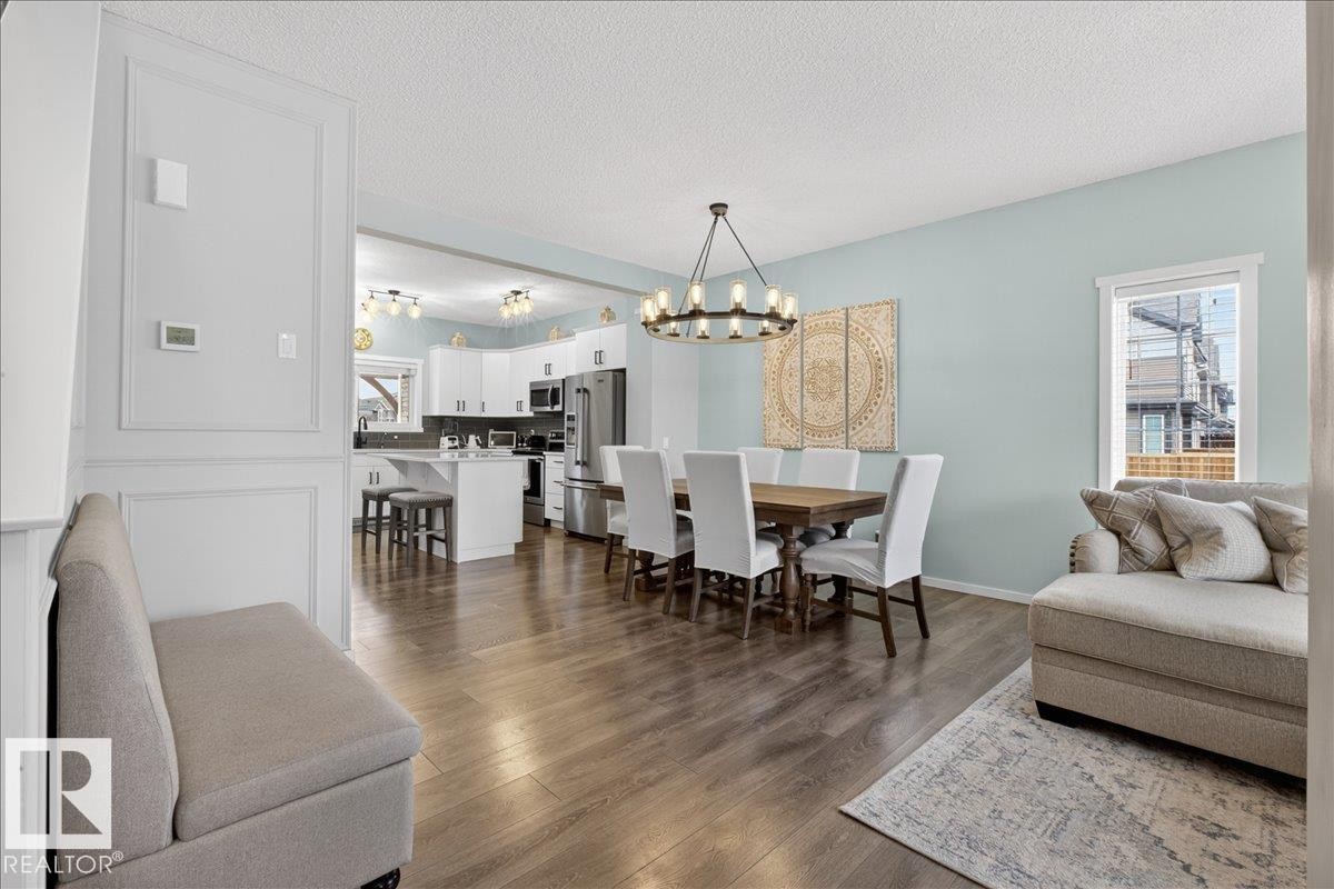 2530 Orchards Way, Edmonton, AB - Indoor