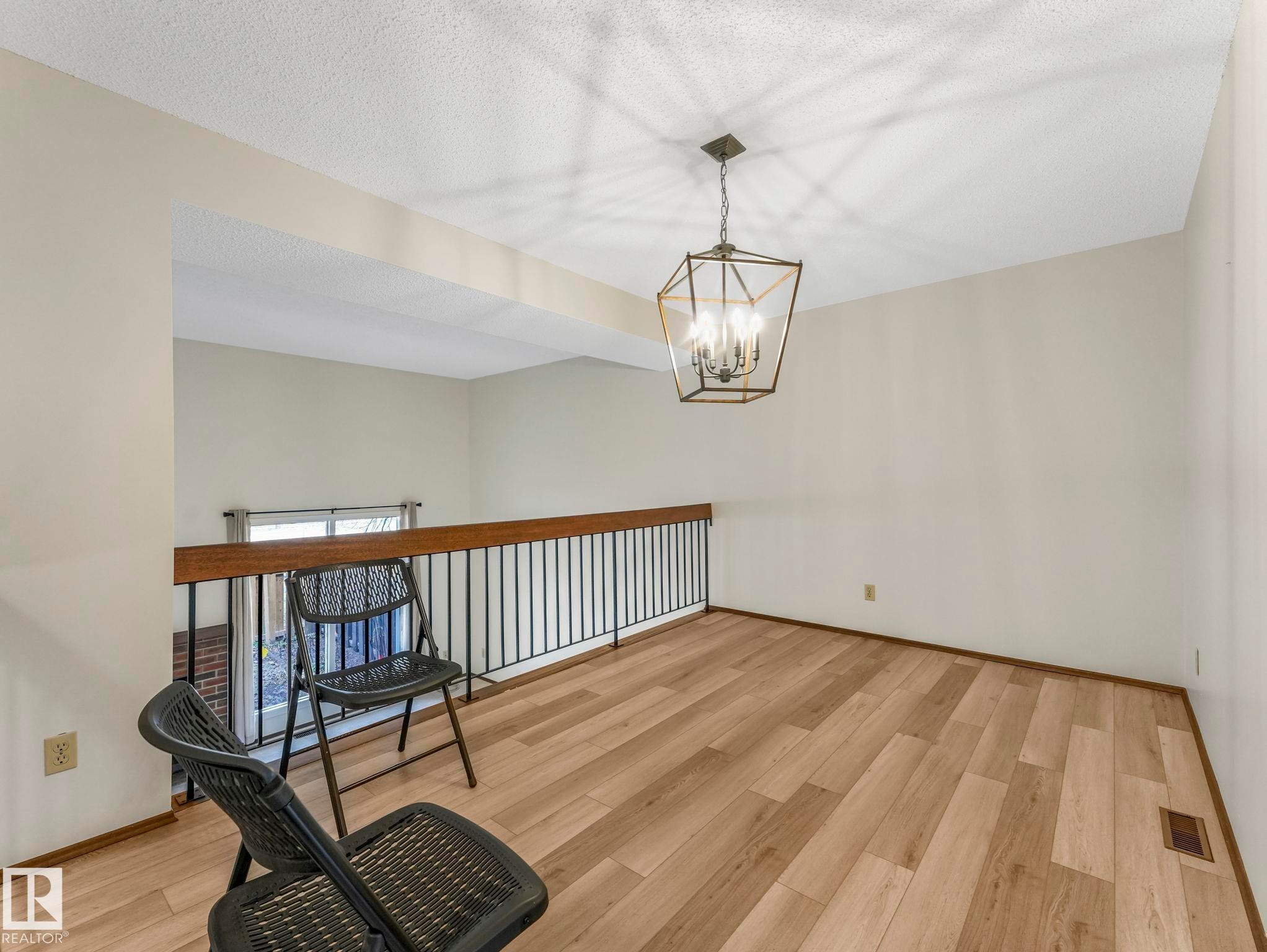 33 Glaewyn, St. Albert, AB - Indoor Photo Showing Other Room