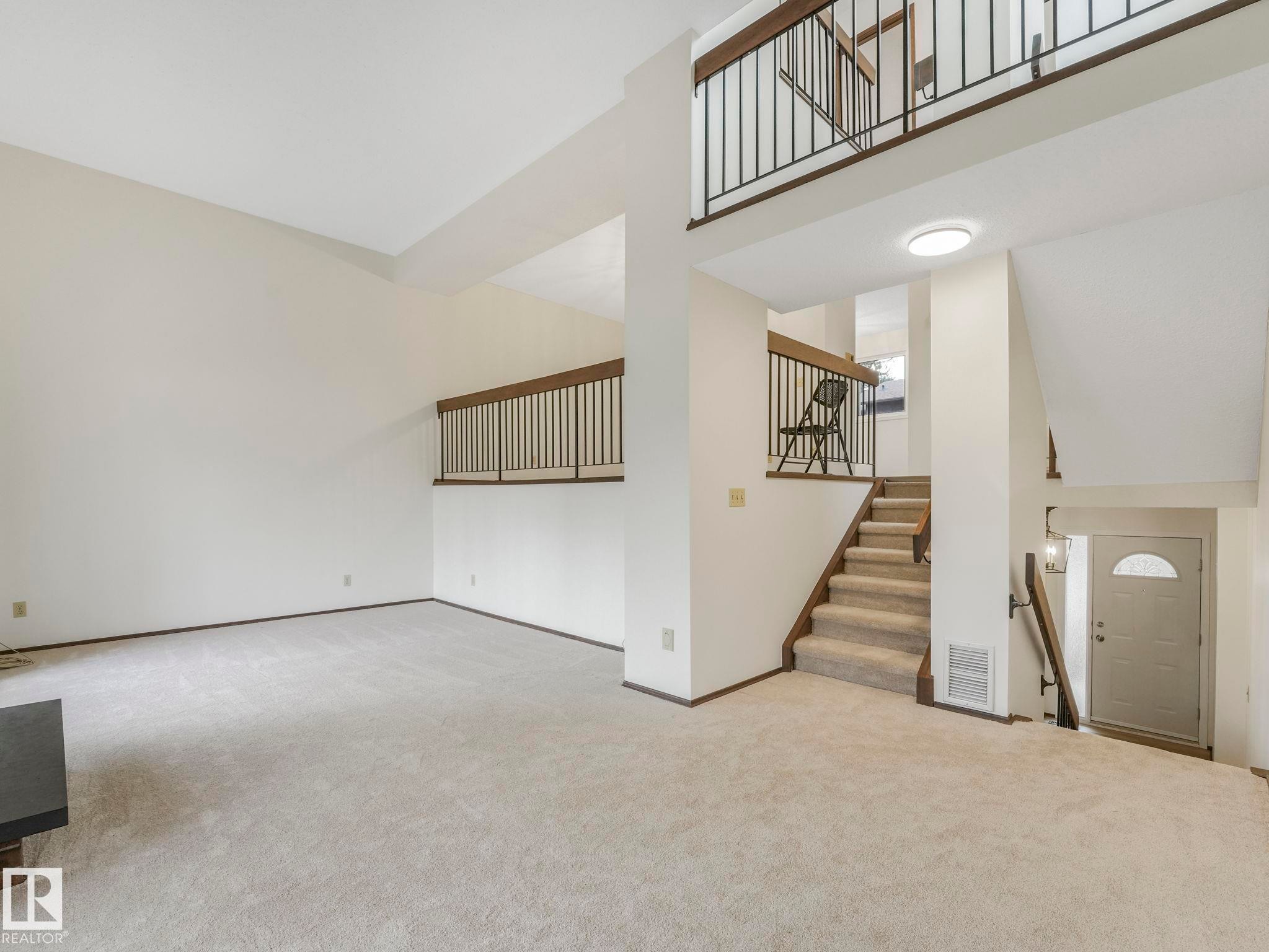 33 Glaewyn, St. Albert, AB - Indoor Photo Showing Other Room