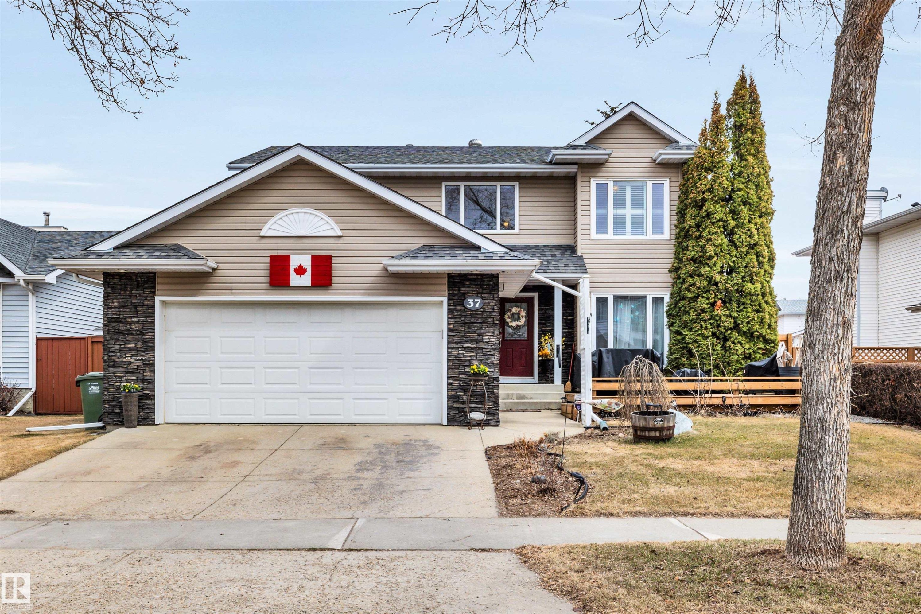 37 Deane Crescent, St. Albert, AB - Outdoor With Facade
