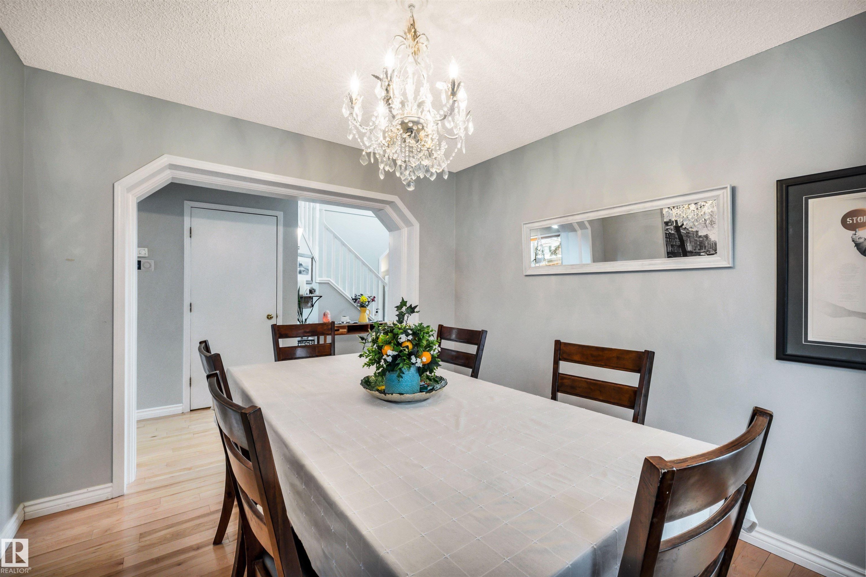 37 Deane Crescent, St. Albert, AB - Indoor Photo Showing Dining Room