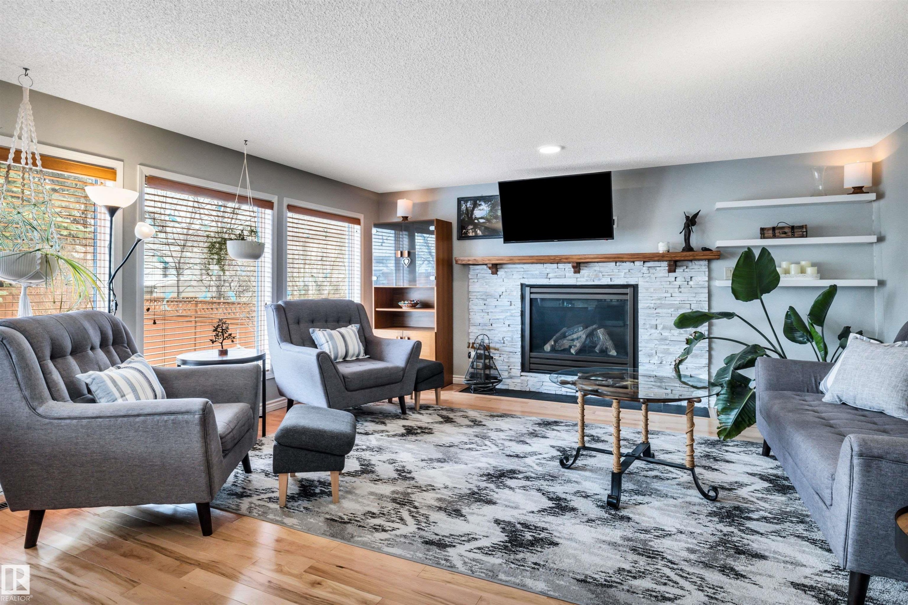37 Deane Crescent, St. Albert, AB - Indoor Photo Showing Living Room With Fireplace