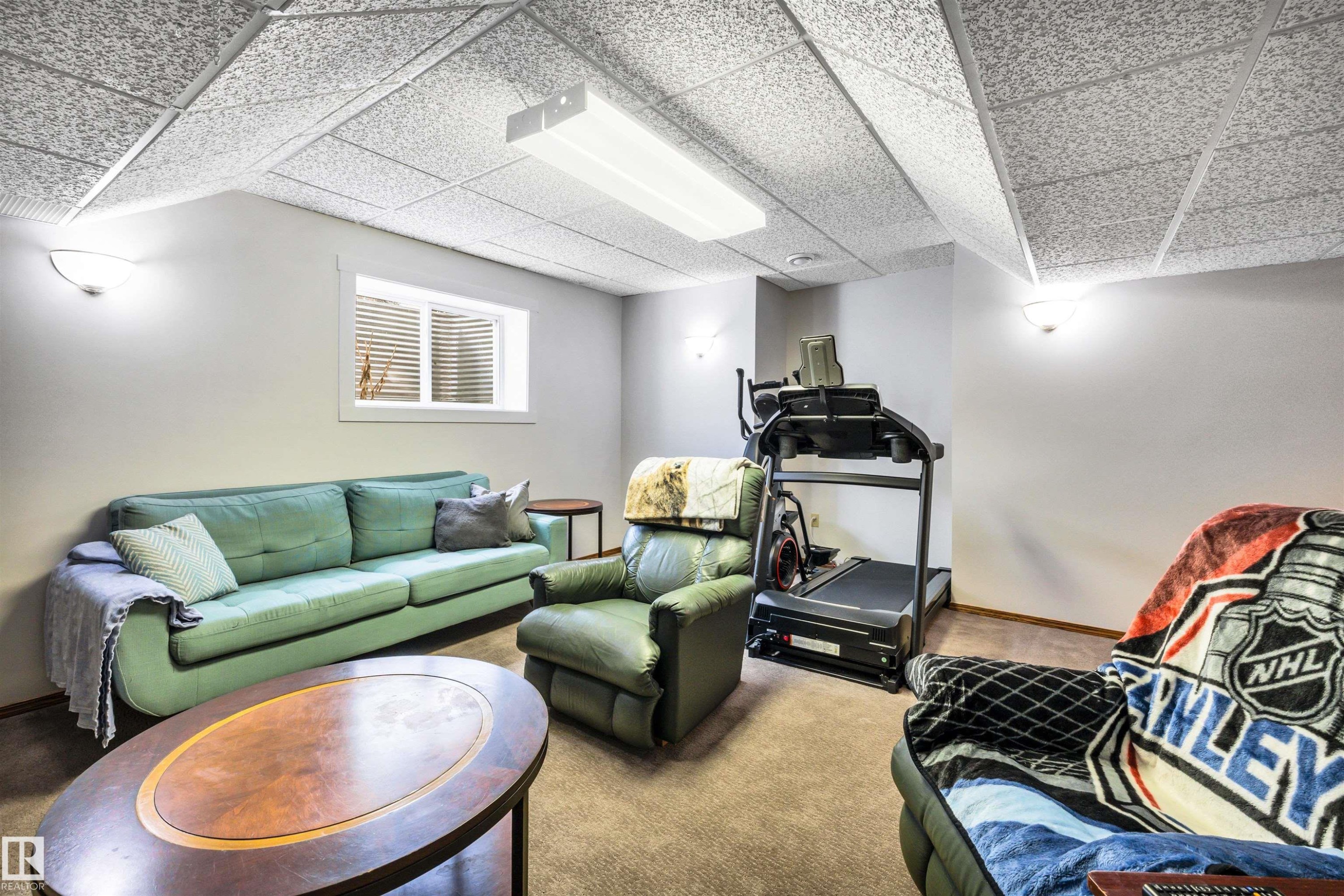 37 Deane Crescent, St. Albert, AB - Indoor