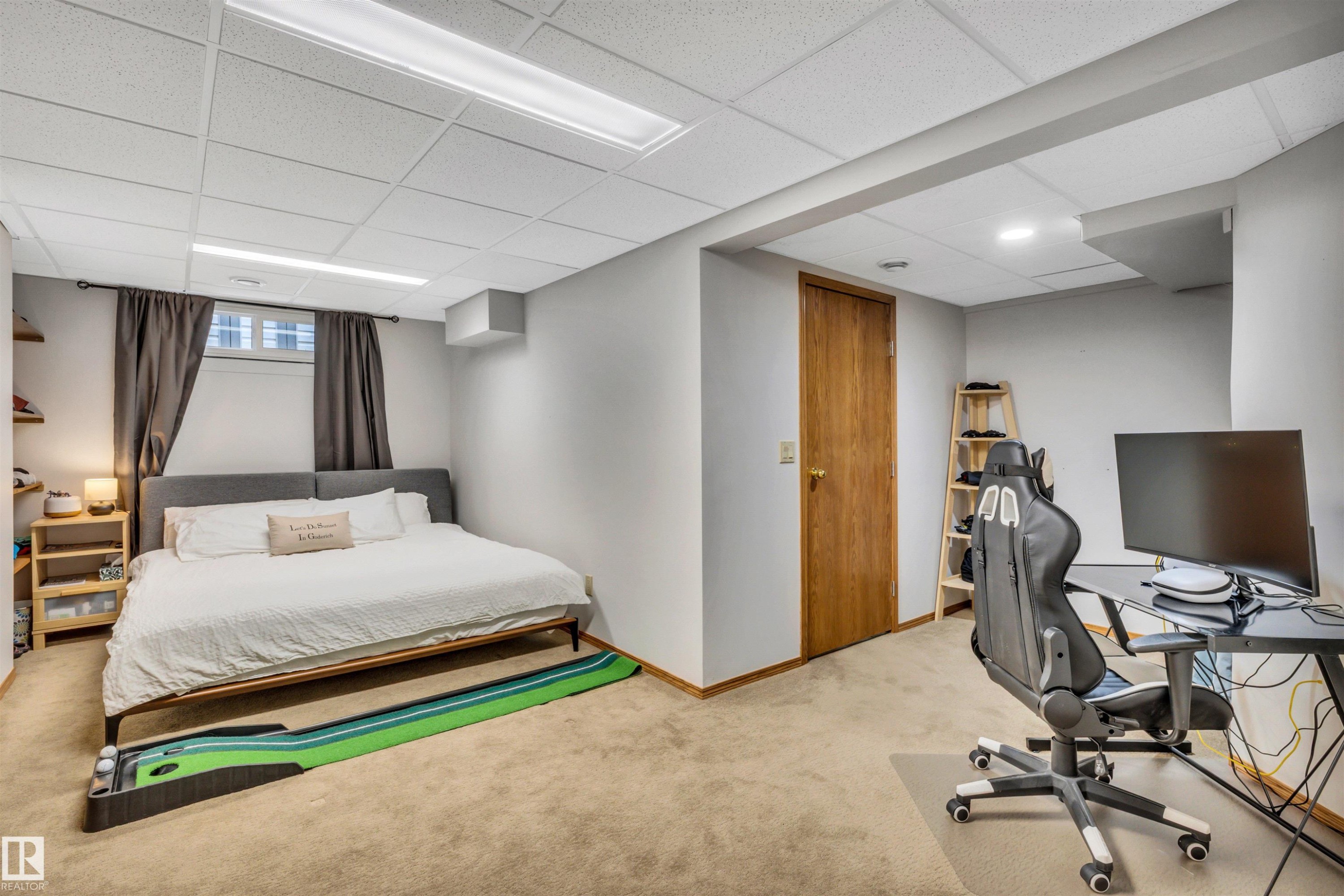 37 Deane Crescent, St. Albert, AB - Indoor Photo Showing Office
