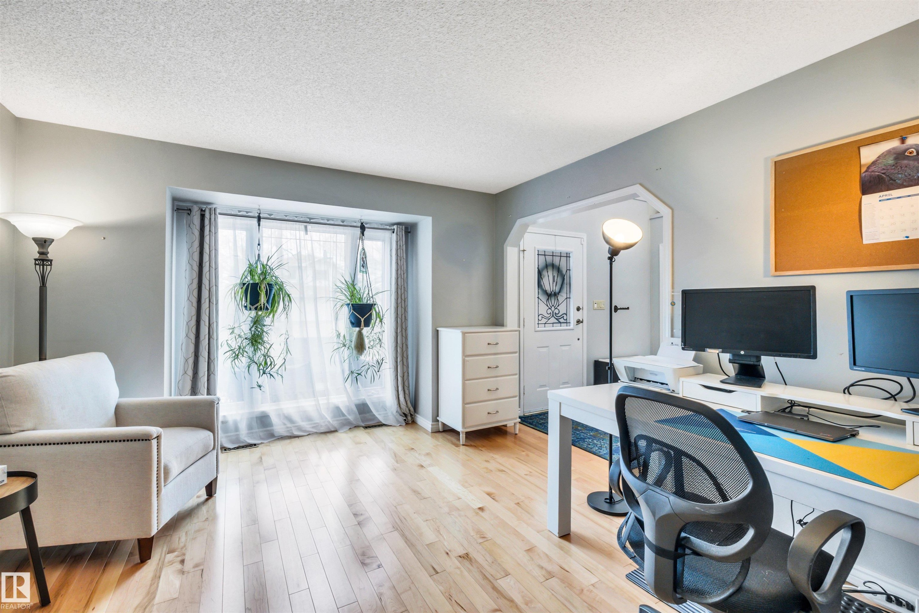 37 Deane Crescent, St. Albert, AB - Indoor Photo Showing Office