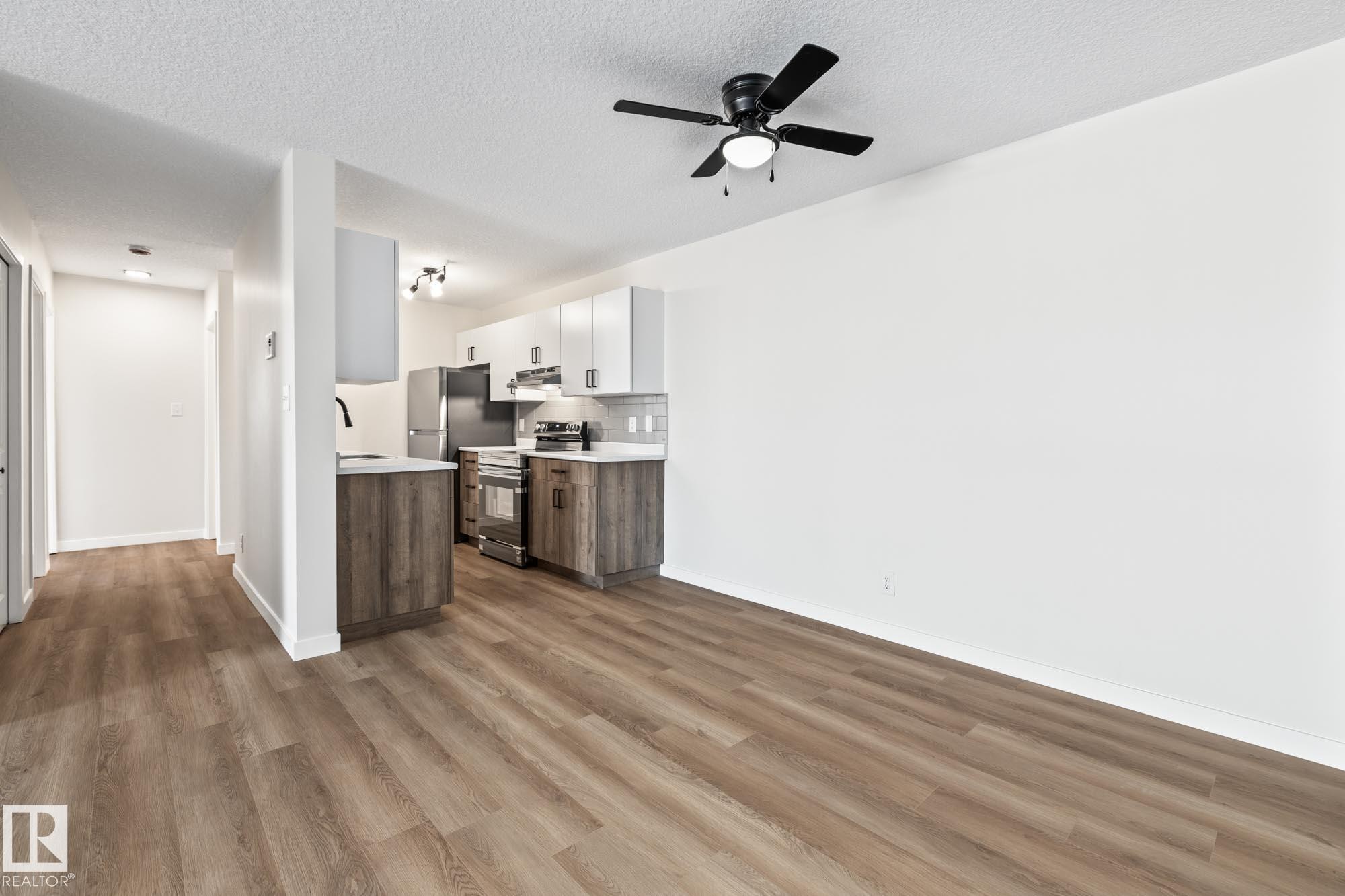 308 6208 180 Street, Edmonton, AB - Indoor Photo Showing Kitchen