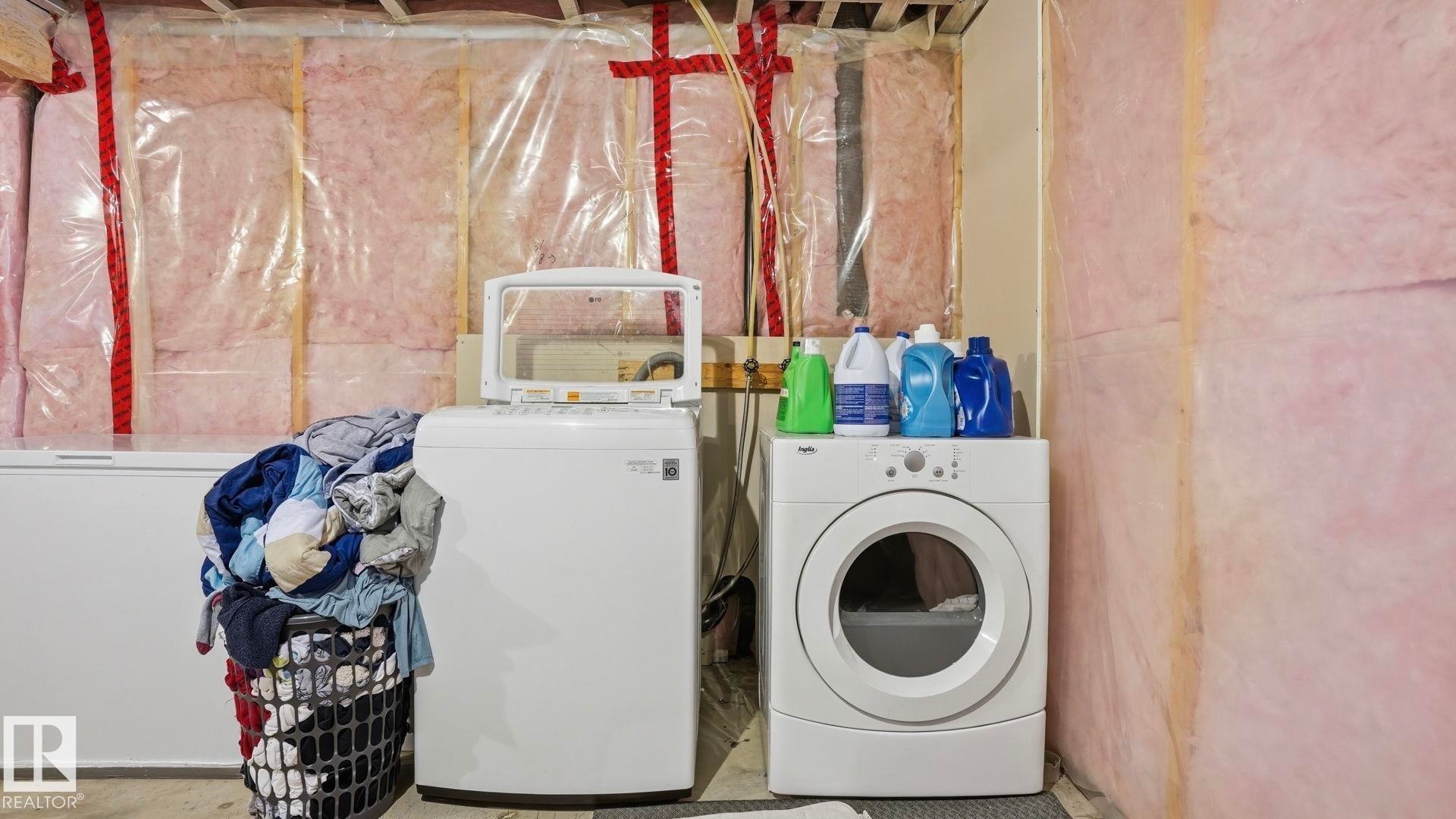 Image quality insufficient for description - 8210 180 Avenue Nw, Edmonton, AB - Indoor Photo Showing Laundry Room